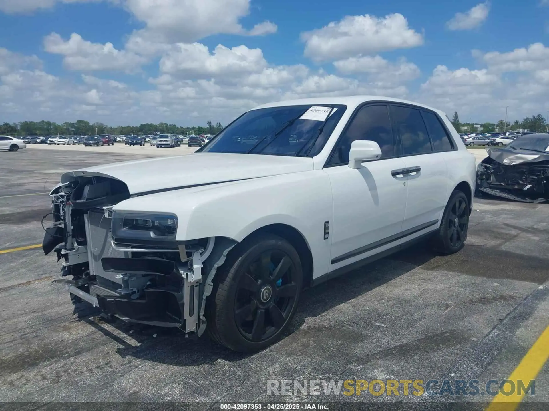 2 Photograph of a damaged car SLATV4C09PU220426 ROLLS-ROYCE CULLINAN 2023