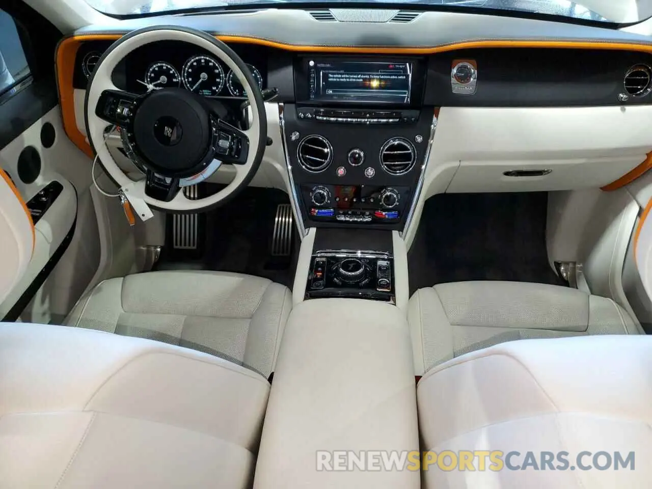 8 Photograph of a damaged car SLATV4C09RU224513 ROLLS-ROYCE CULLINAN 2024
