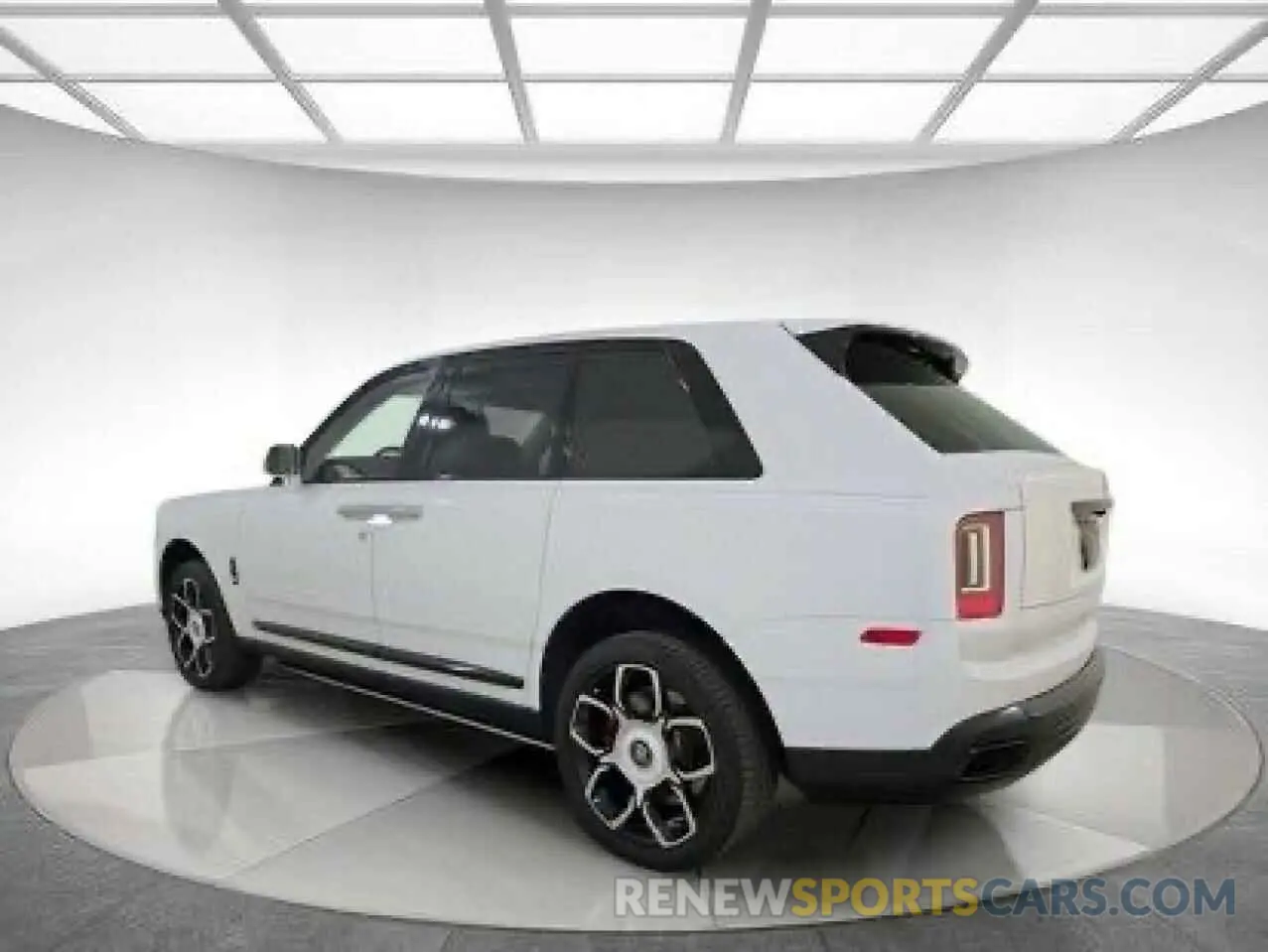 3 Фотография поврежденного автомобиля SLATV8C0XMU204XXX ROLLS-ROYCE CULLINAN B 2021
