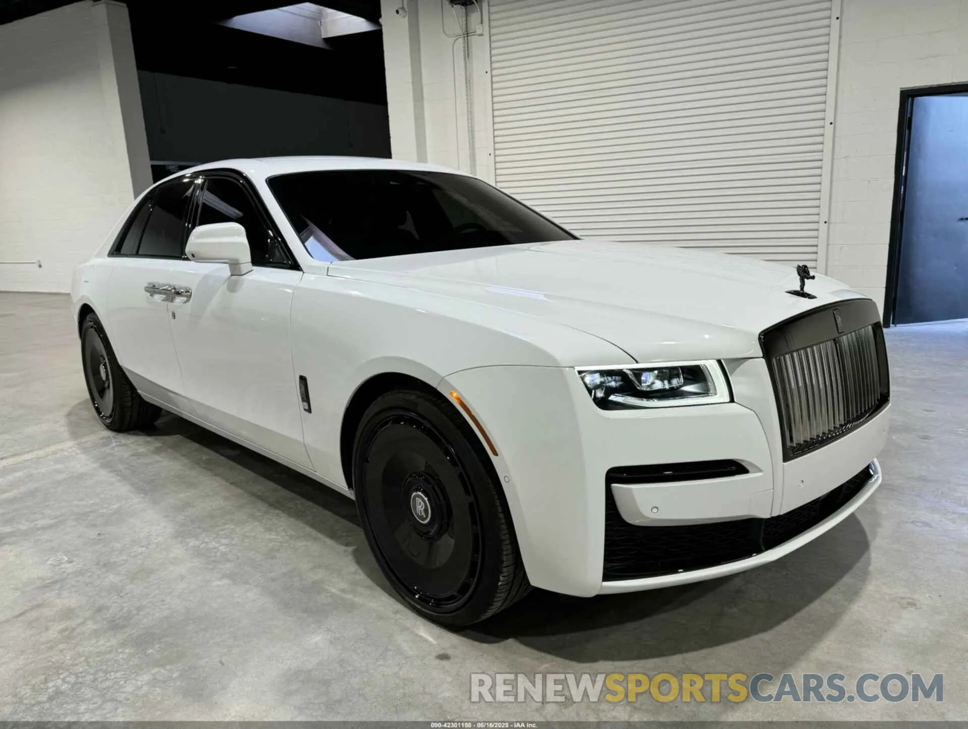 1 Фотография поврежденного автомобиля SCATD6C09NU209759 ROLLS-ROYCE GHOST 2022