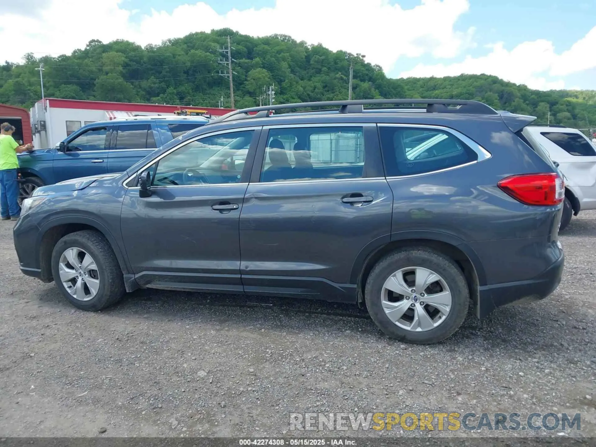 14 Photograph of a damaged car 4S4WMAAD0K3443249 SUBARU ASCENT 2019