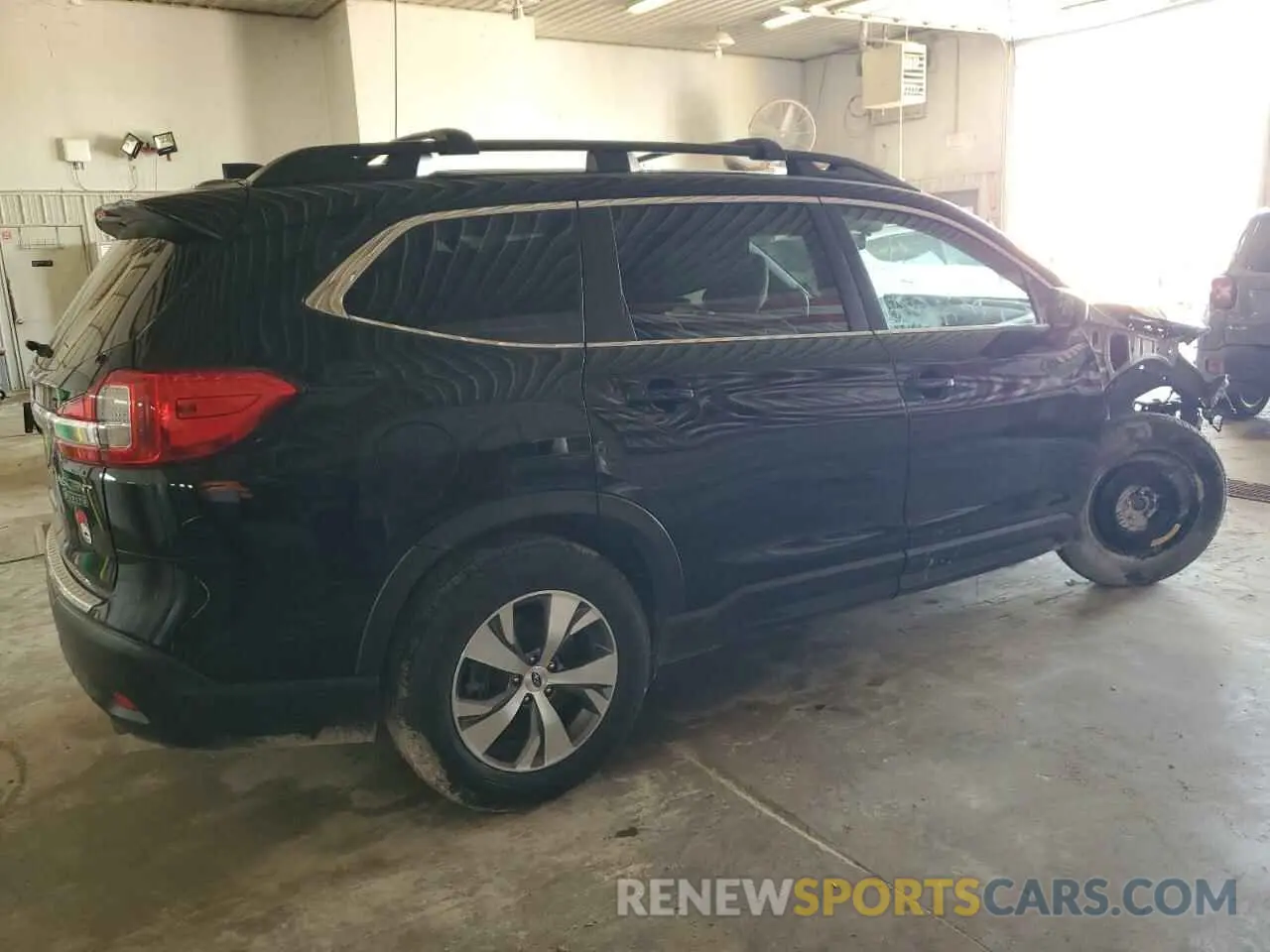 3 Photograph of a damaged car 4S4WMABD0K3435117 SUBARU ASCENT 2019