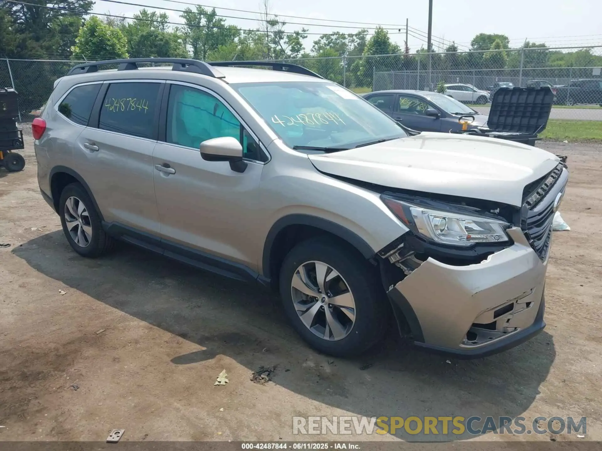 1 Photograph of a damaged car 4S4WMACDXK3449752 SUBARU ASCENT 2019
