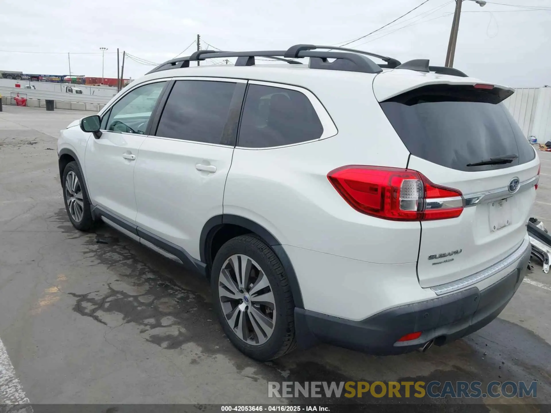 3 Photograph of a damaged car 4S4WMAJD0K3472993 SUBARU ASCENT 2019