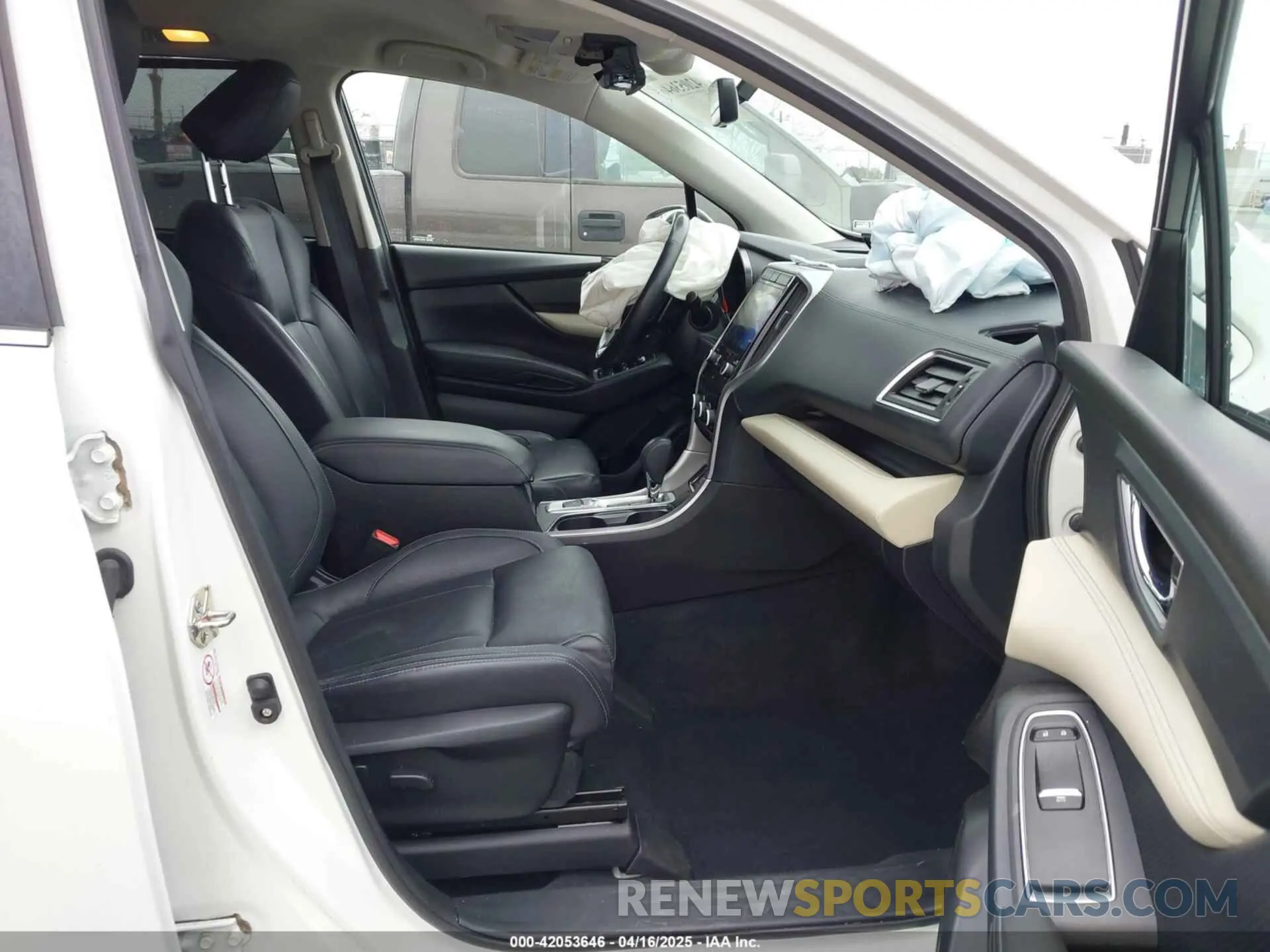 5 Photograph of a damaged car 4S4WMAJD0K3472993 SUBARU ASCENT 2019