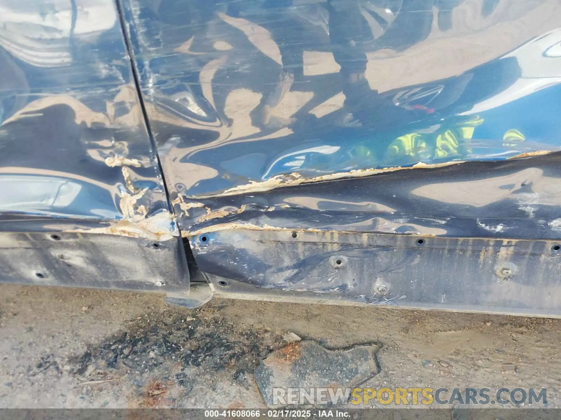 18 Photograph of a damaged car 4S4WMAJD2K3458870 SUBARU ASCENT 2019