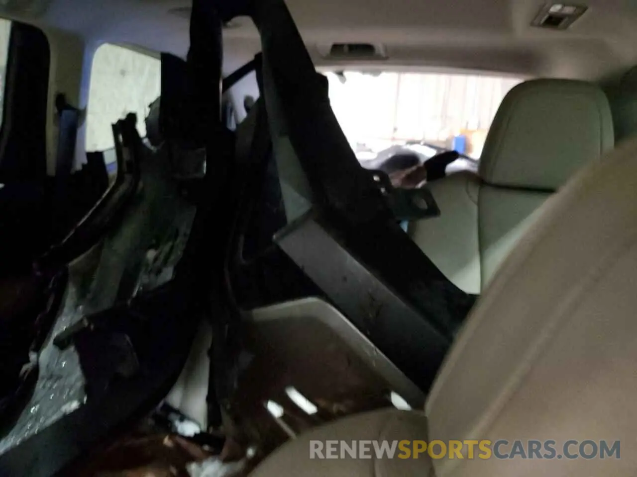 10 Photograph of a damaged car 4S4WMAMD6K3407920 SUBARU ASCENT 2019