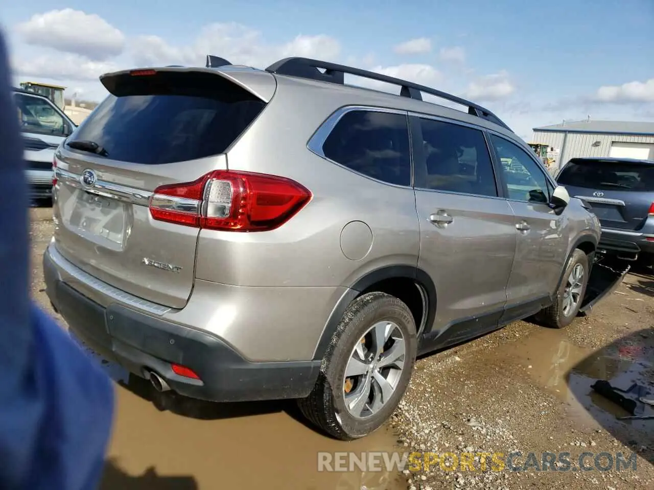 3 Photograph of a damaged car 4S4WMAFD3L3409106 SUBARU ASCENT 2020