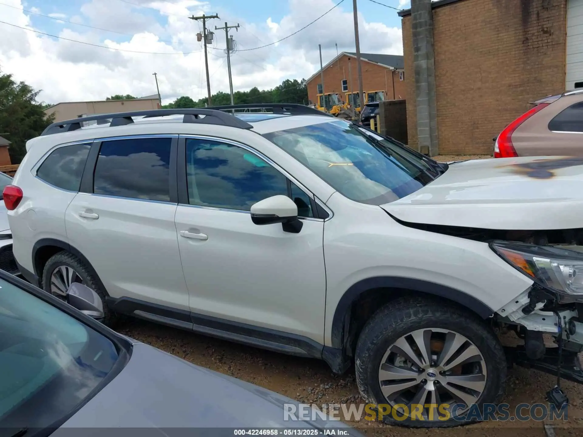 13 Photograph of a damaged car 4S4WMALD8L3480516 SUBARU ASCENT 2020