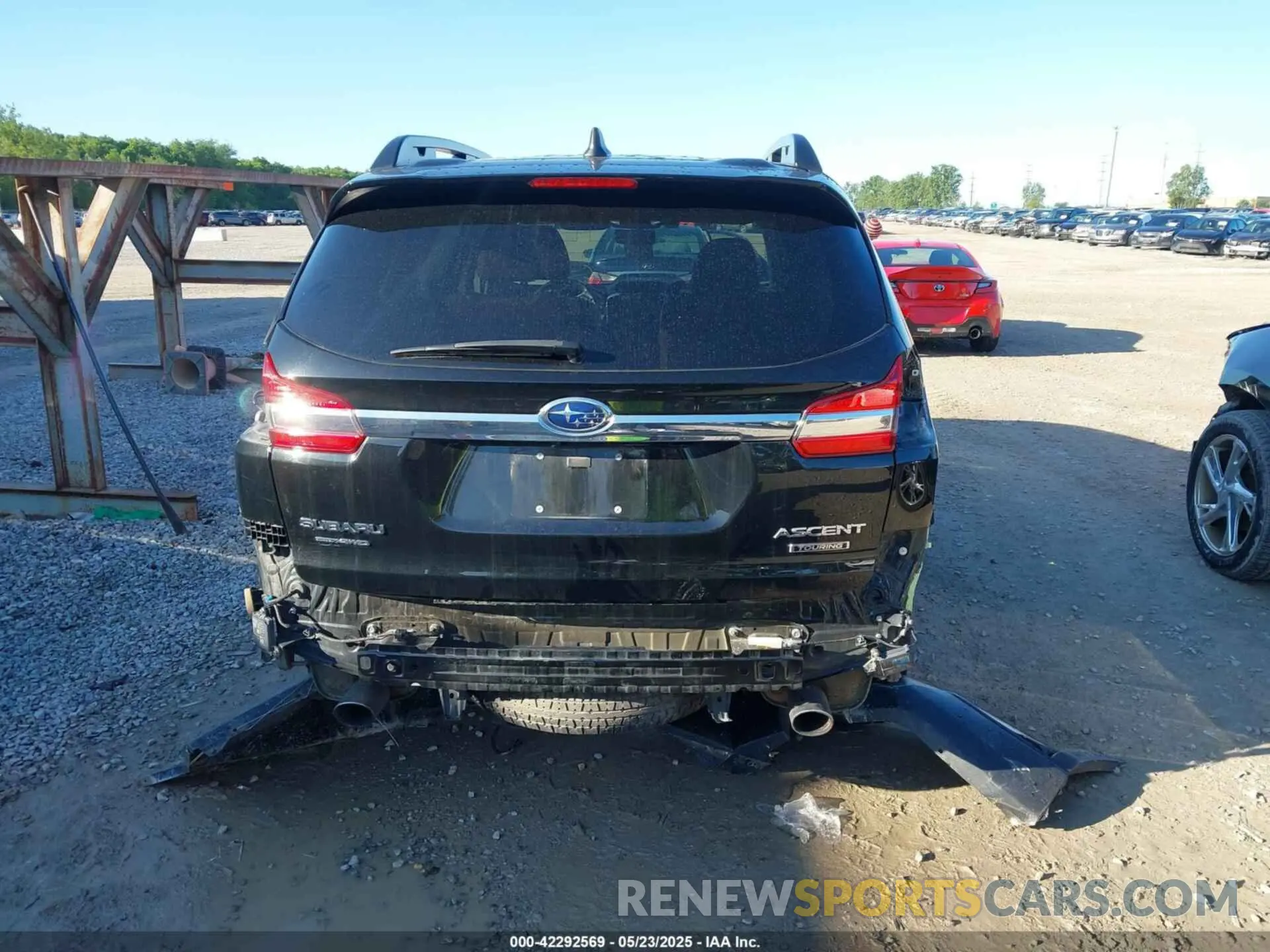 17 Photograph of a damaged car 4S4WMARD2L3450080 SUBARU ASCENT 2020