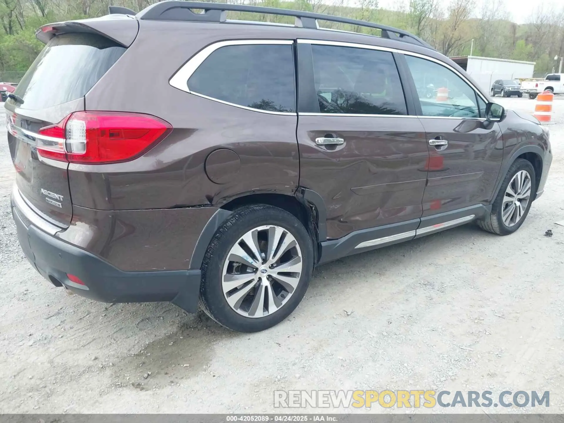 4 Photograph of a damaged car 4S4WMARD4L3419395 SUBARU ASCENT 2020