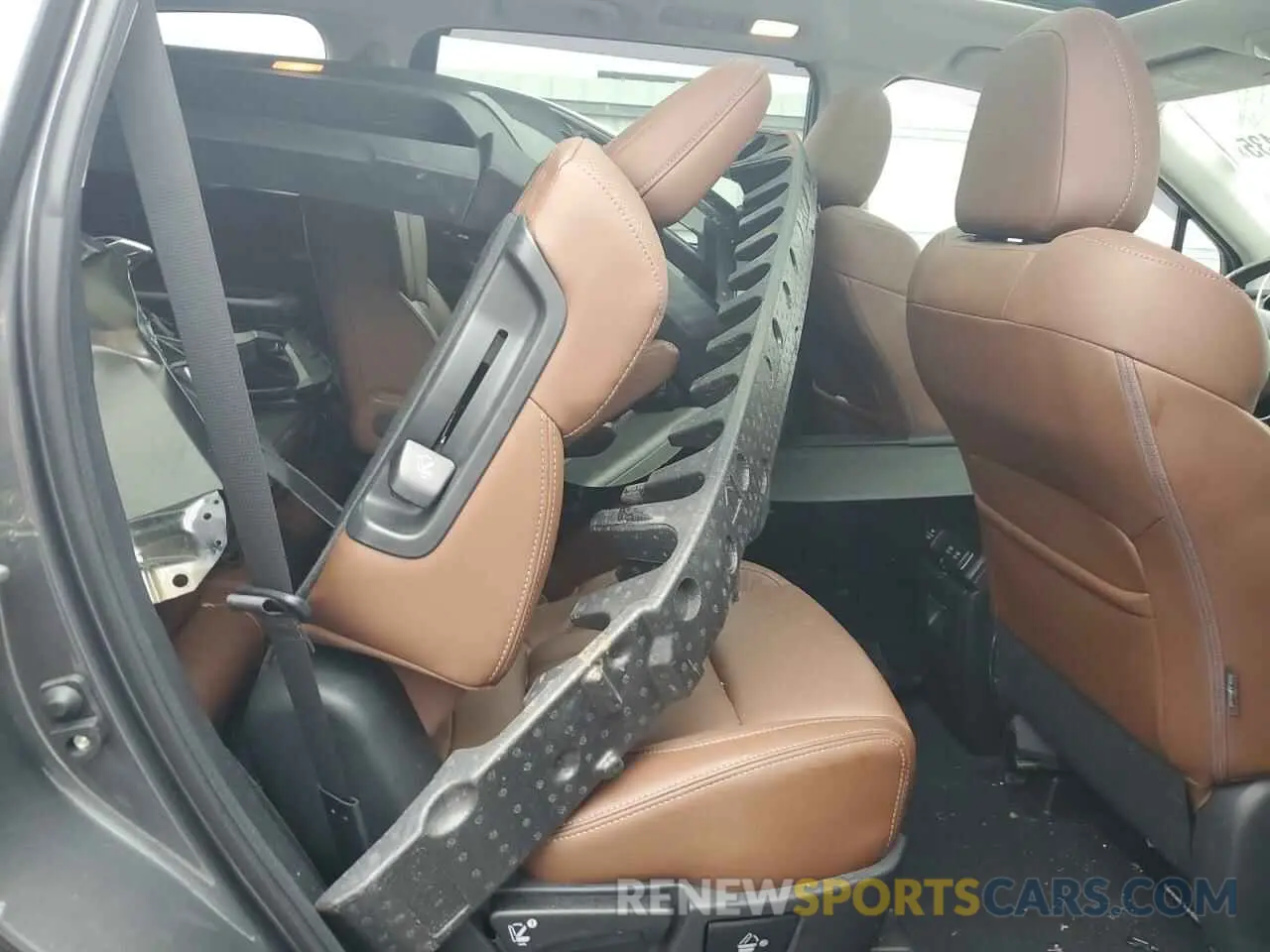 11 Photograph of a damaged car 4S4WMARD6L3418619 SUBARU ASCENT 2020
