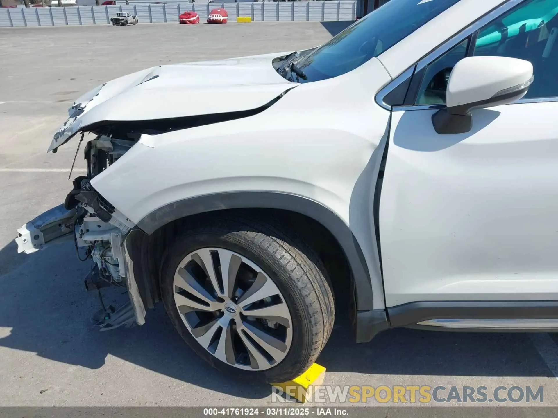 18 Photograph of a damaged car 4S4WMAJD7M3406718 SUBARU ASCENT 2021