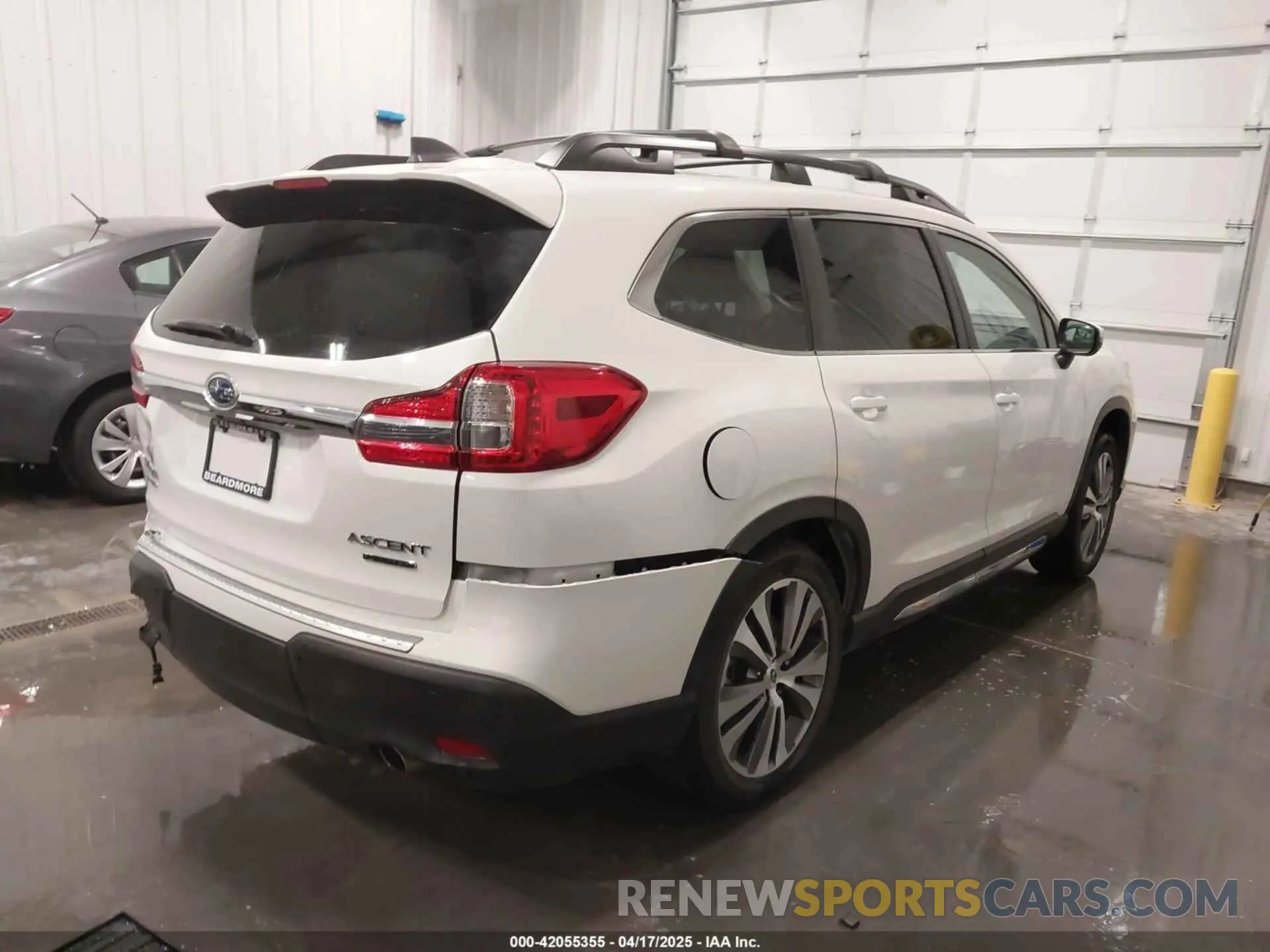 4 Photograph of a damaged car 4S4WMAPD1M3460975 SUBARU ASCENT 2021