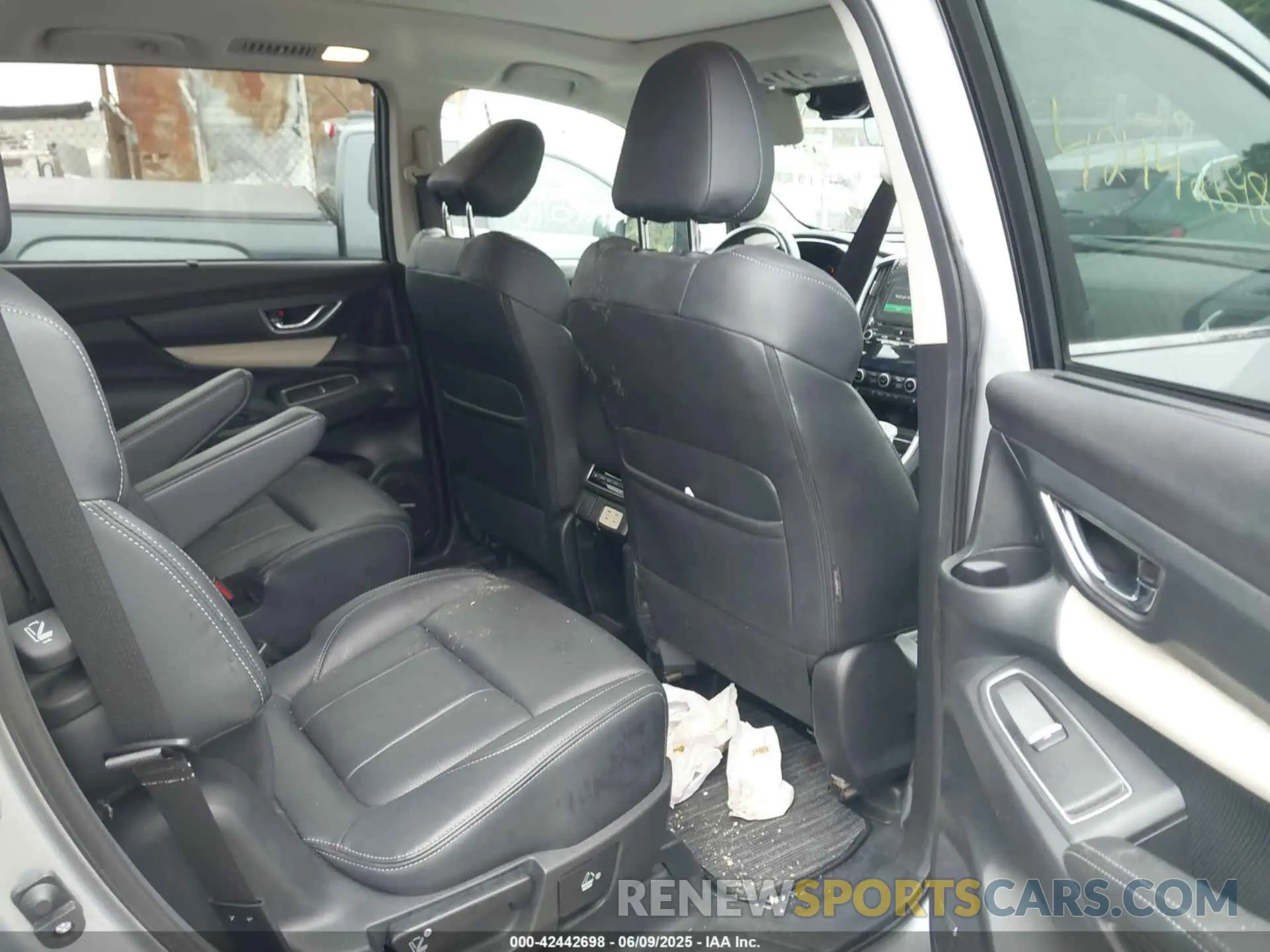 8 Photograph of a damaged car 4S4WMAPD5M3465998 SUBARU ASCENT 2021