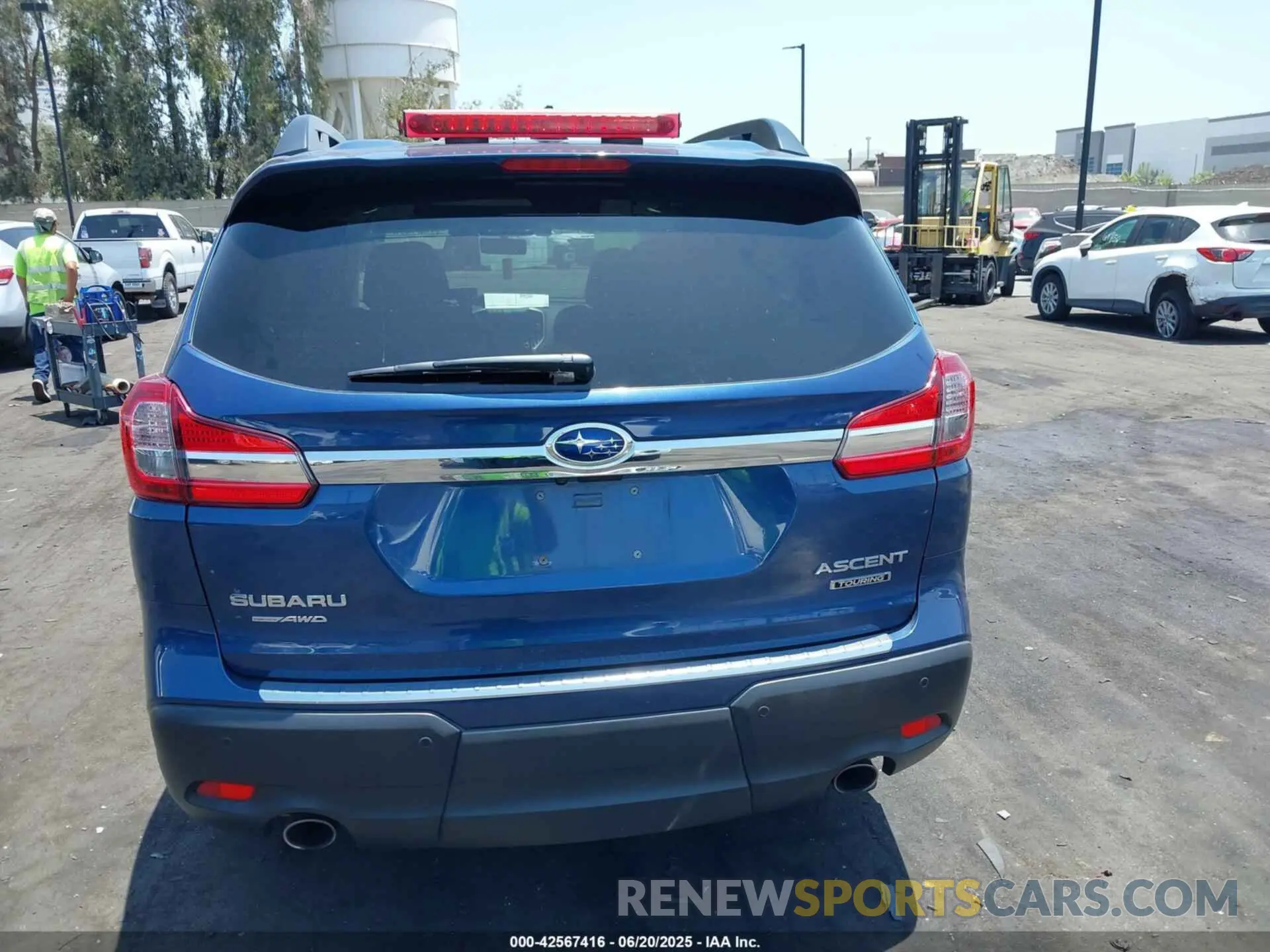 17 Photograph of a damaged car 4S4WMARDXM3453181 SUBARU ASCENT 2021