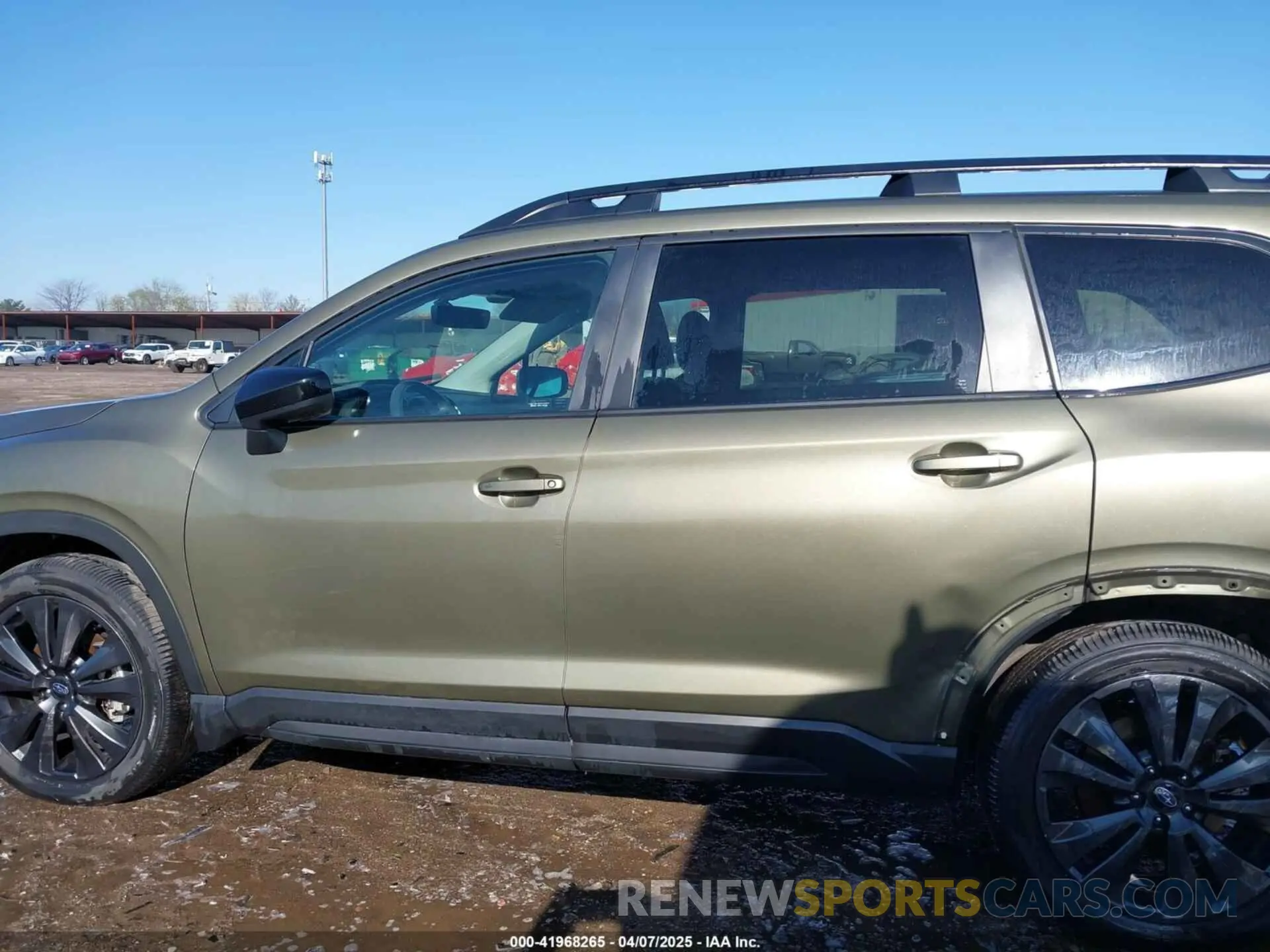 14 Photograph of a damaged car 4S4WMAJD9N3418581 SUBARU ASCENT 2022