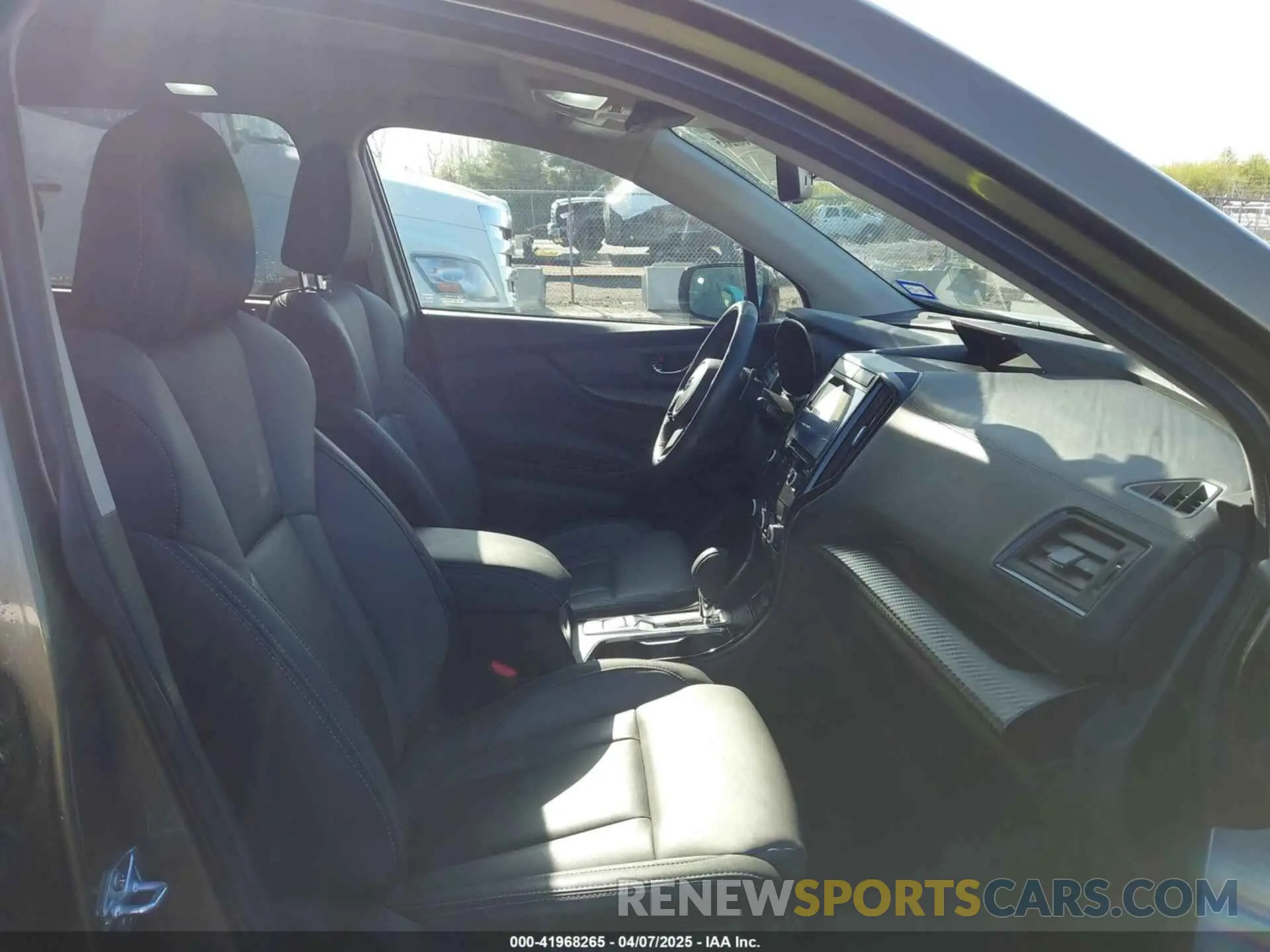 5 Photograph of a damaged car 4S4WMAJD9N3418581 SUBARU ASCENT 2022