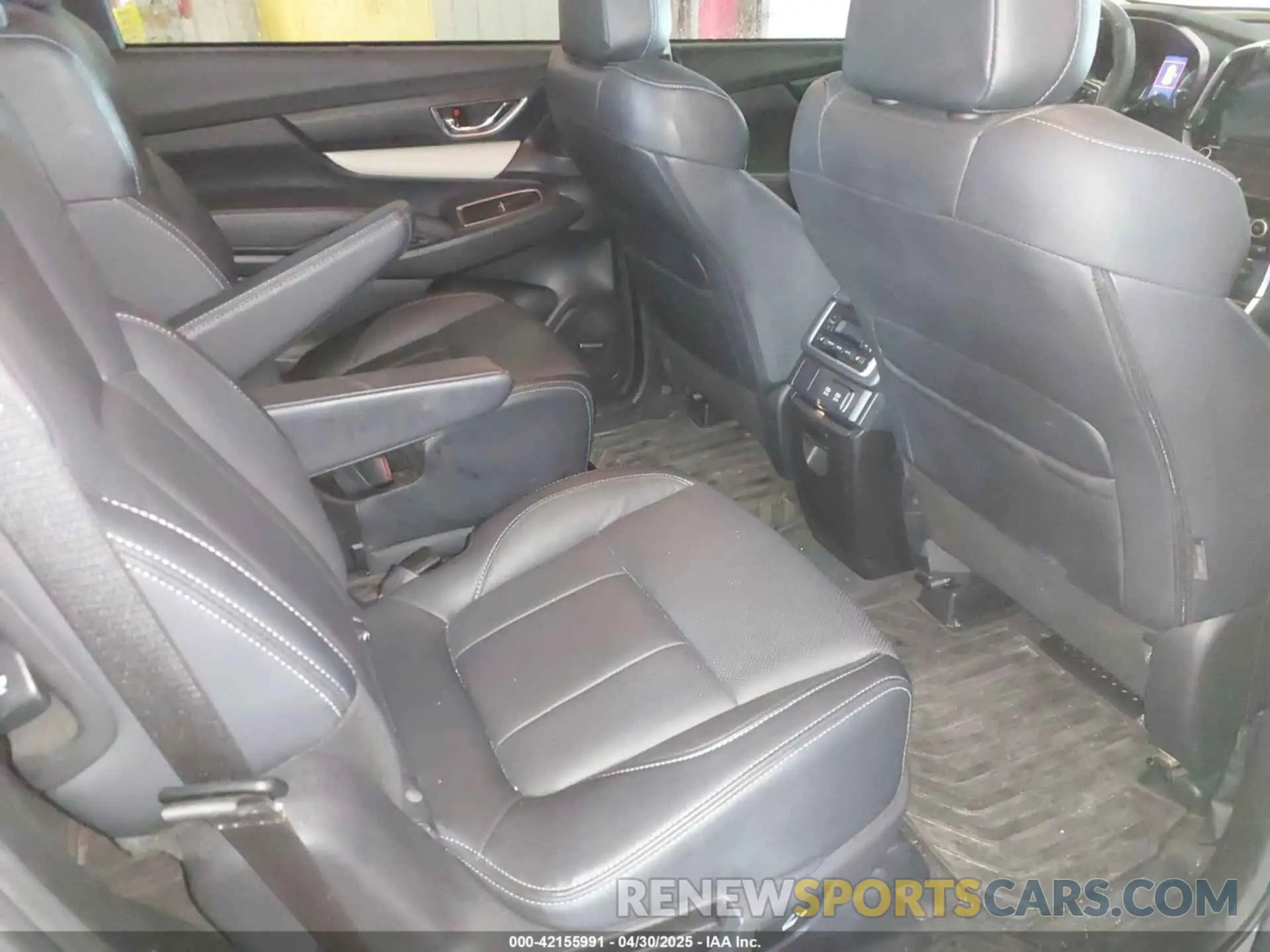 8 Photograph of a damaged car 4S4WMAPD3N3463166 SUBARU ASCENT 2022