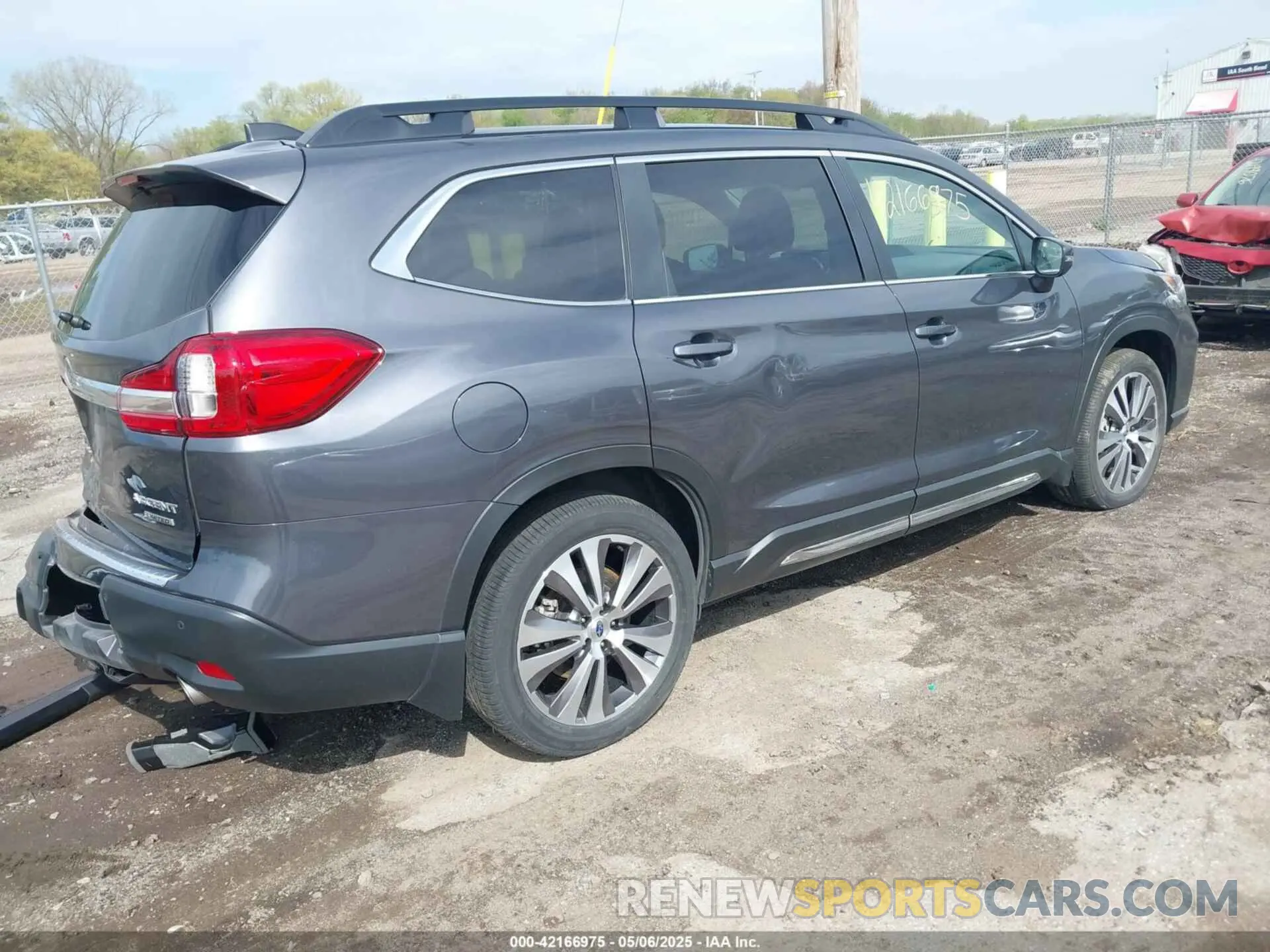 4 Photograph of a damaged car 4S4WMAPD8N3461400 SUBARU ASCENT 2022