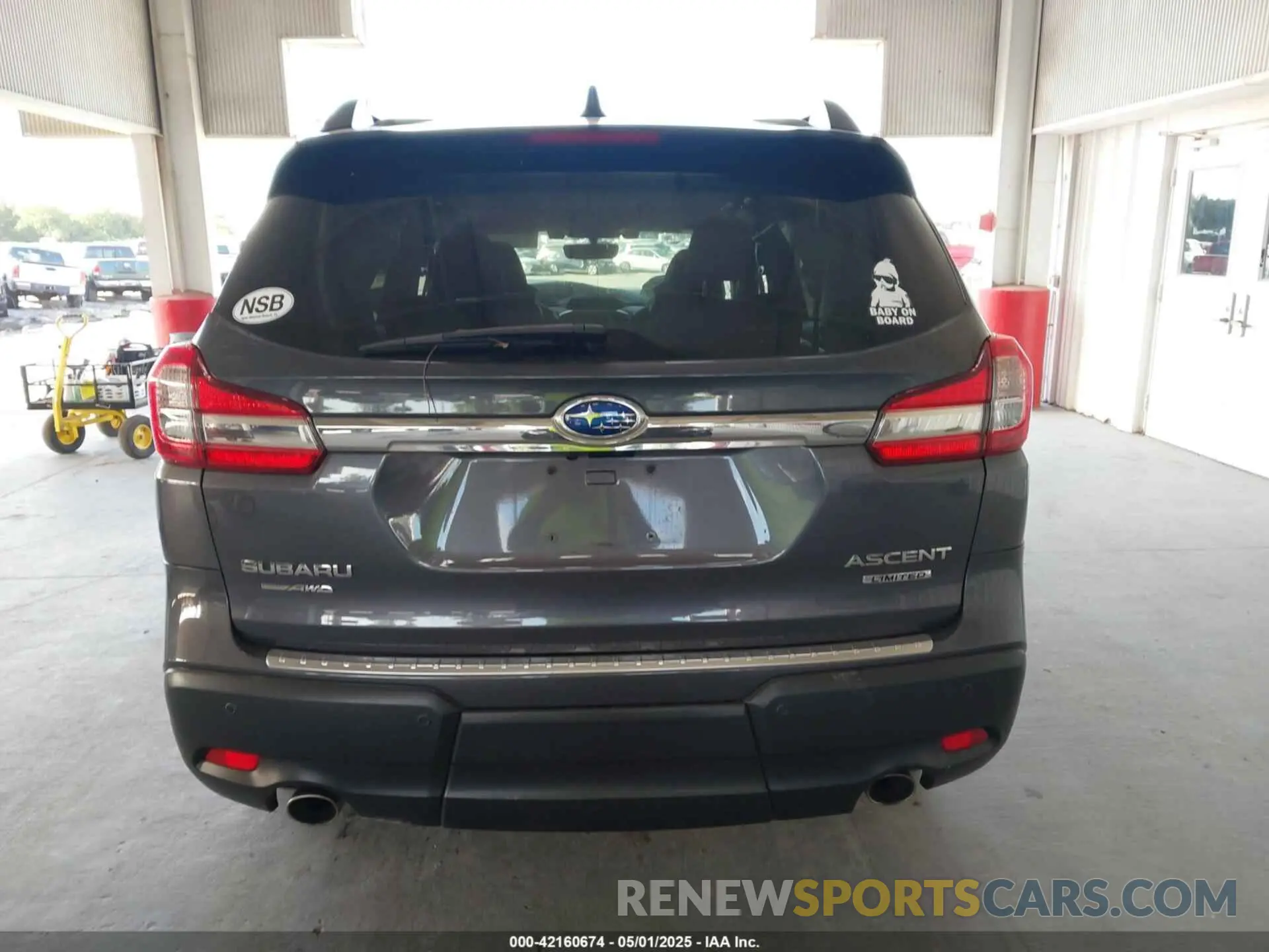17 Photograph of a damaged car 4S4WMAPD9N3430091 SUBARU ASCENT 2022