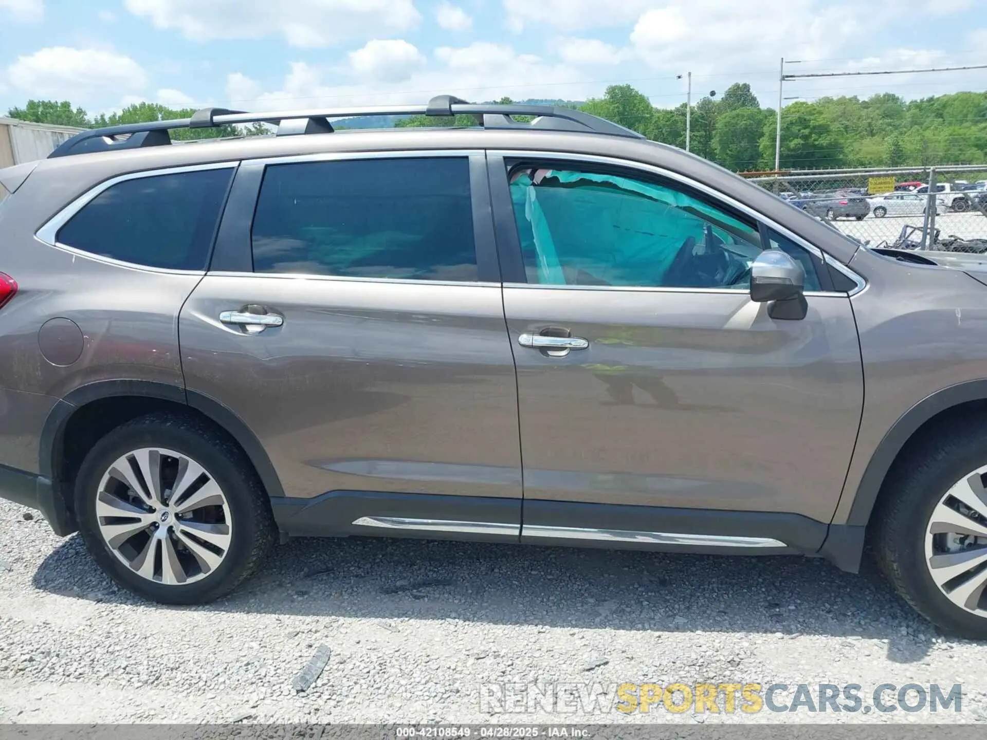 13 Photograph of a damaged car 4S4WMARD1N3409507 SUBARU ASCENT 2022