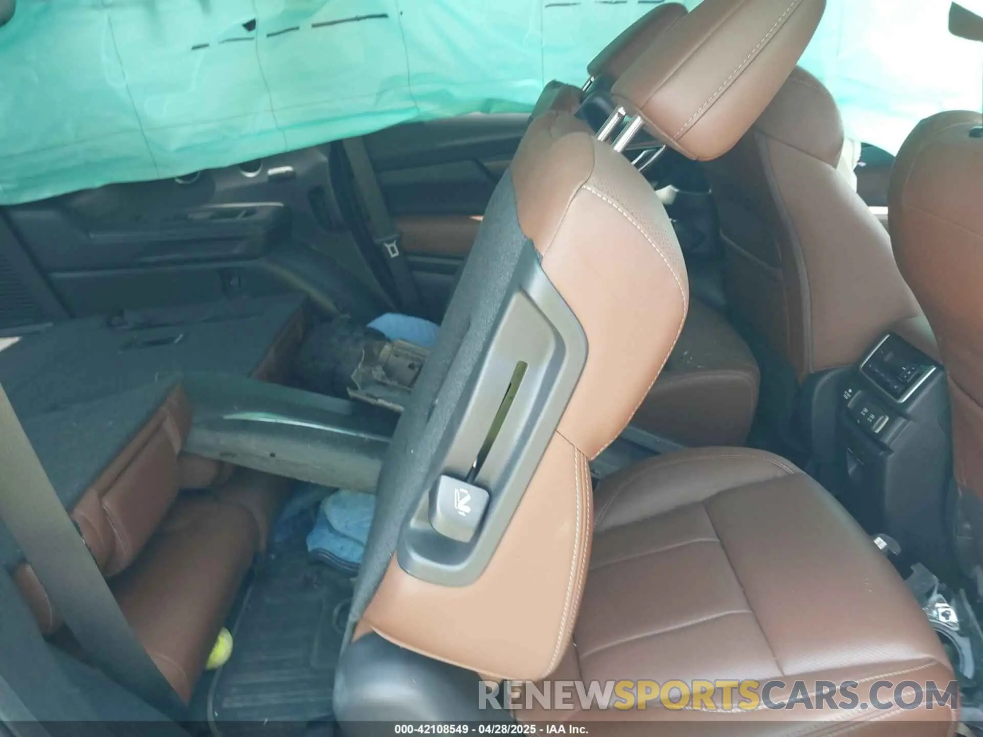 8 Photograph of a damaged car 4S4WMARD1N3409507 SUBARU ASCENT 2022