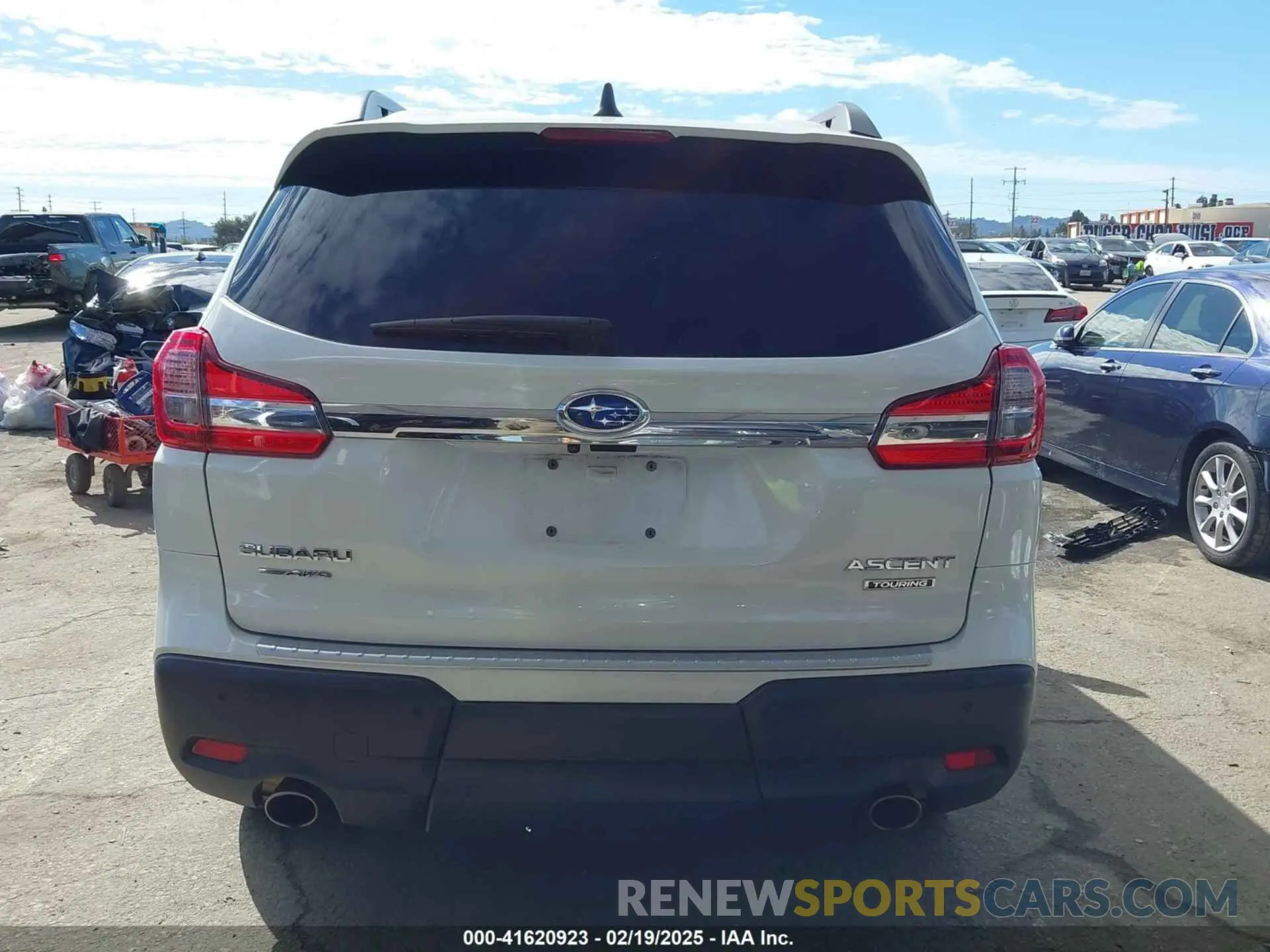 17 Photograph of a damaged car 4S4WMARD2N3457954 SUBARU ASCENT 2022