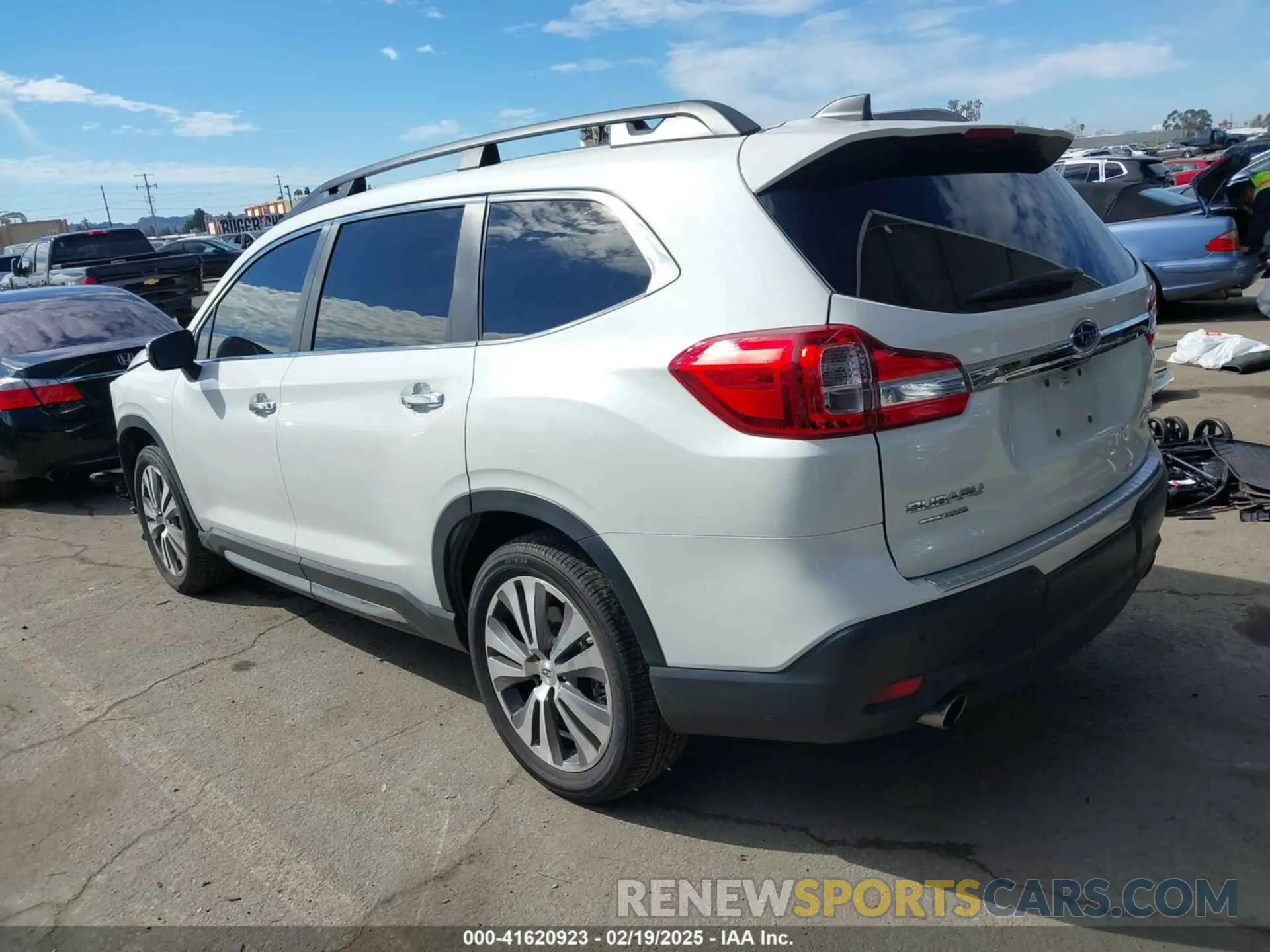 3 Photograph of a damaged car 4S4WMARD2N3457954 SUBARU ASCENT 2022