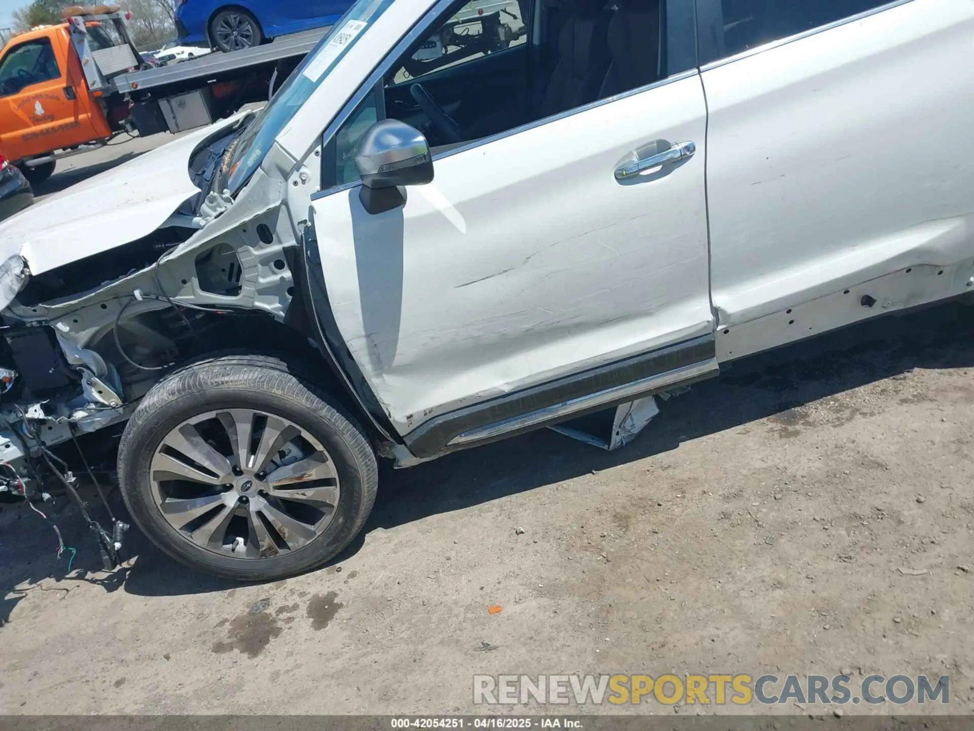 6 Photograph of a damaged car 4S4WMARD7N3463961 SUBARU ASCENT 2022