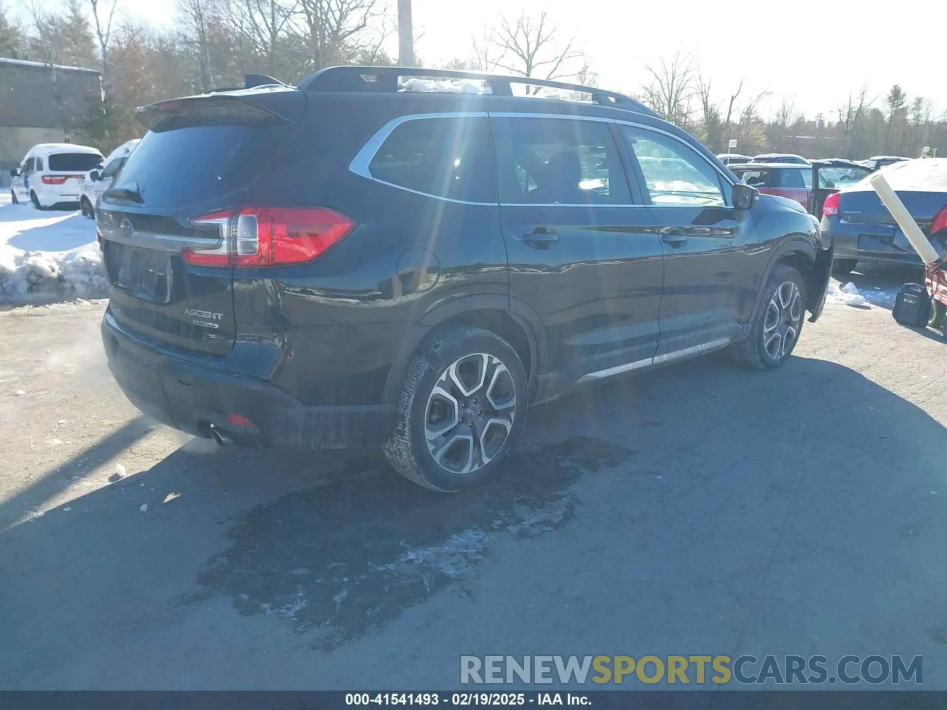 4 Photograph of a damaged car 4S4WMASD1P3438356 SUBARU ASCENT 2023