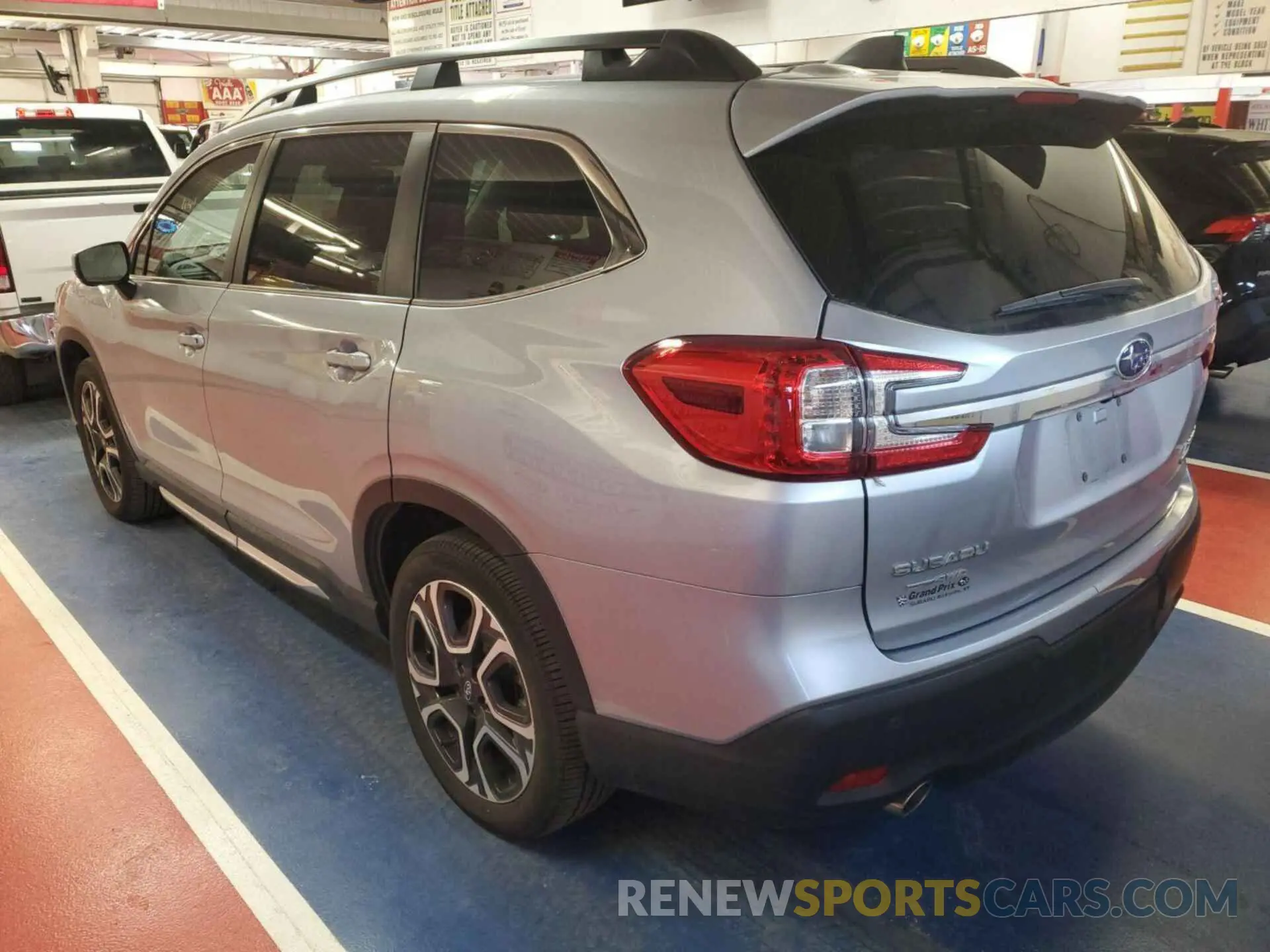 4 Photograph of a damaged car 4S4WMASD6P3449398 SUBARU ASCENT 2023
