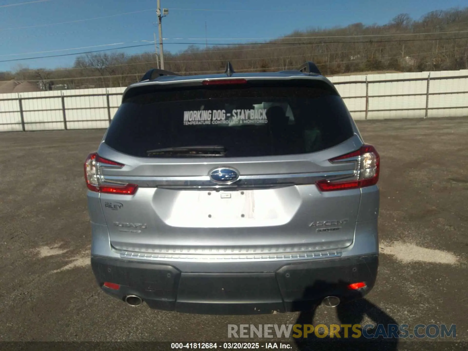 15 Photograph of a damaged car 4S4WMAUD3P3418901 SUBARU ASCENT 2023