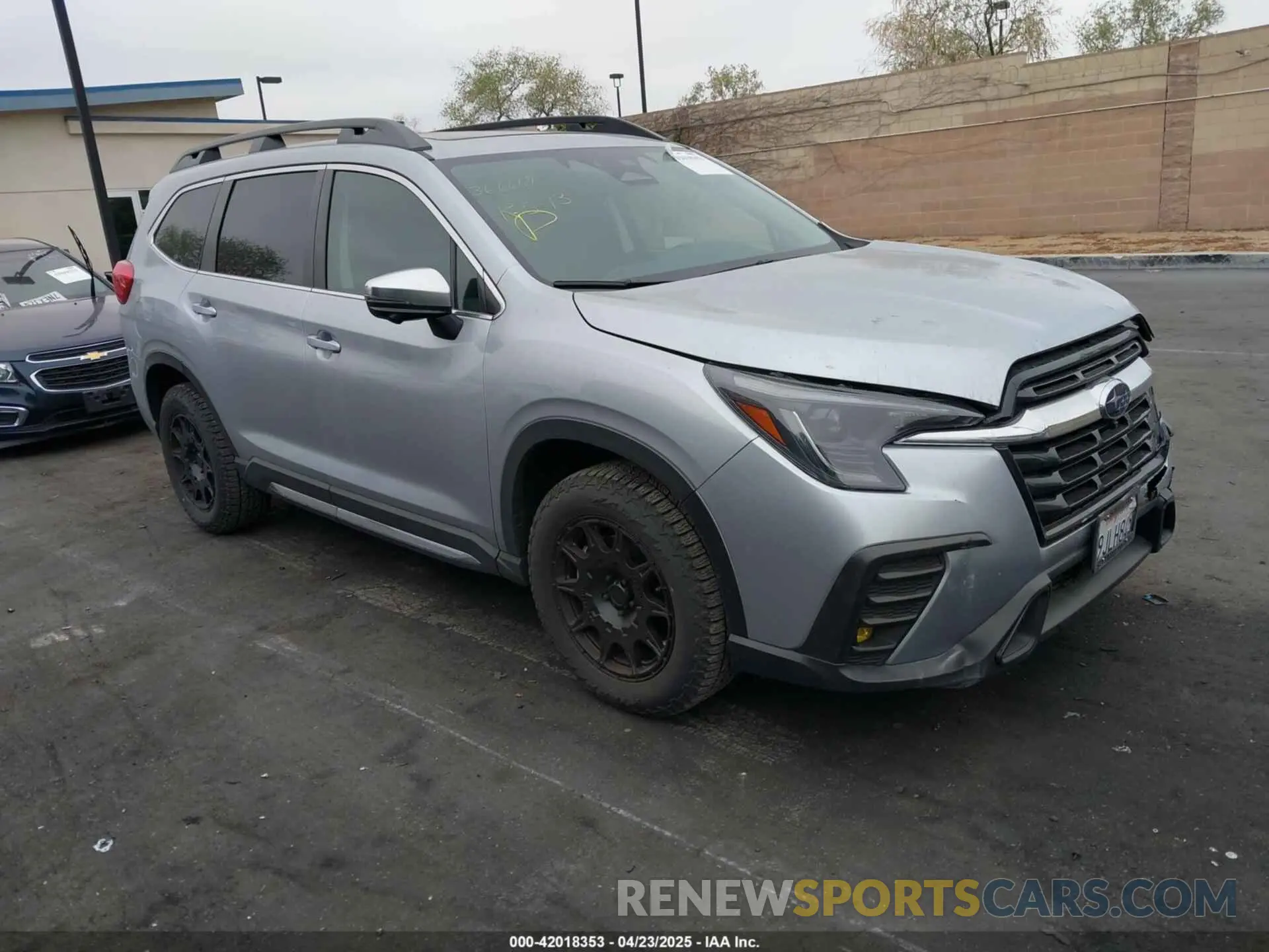 1 Photograph of a damaged car 4S4WMAUD7P3464456 SUBARU ASCENT 2023