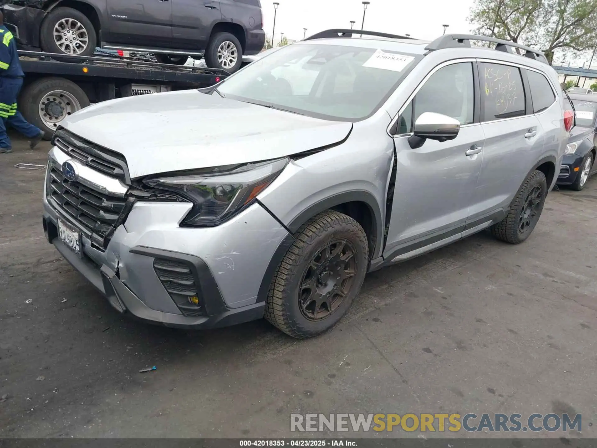 2 Photograph of a damaged car 4S4WMAUD7P3464456 SUBARU ASCENT 2023