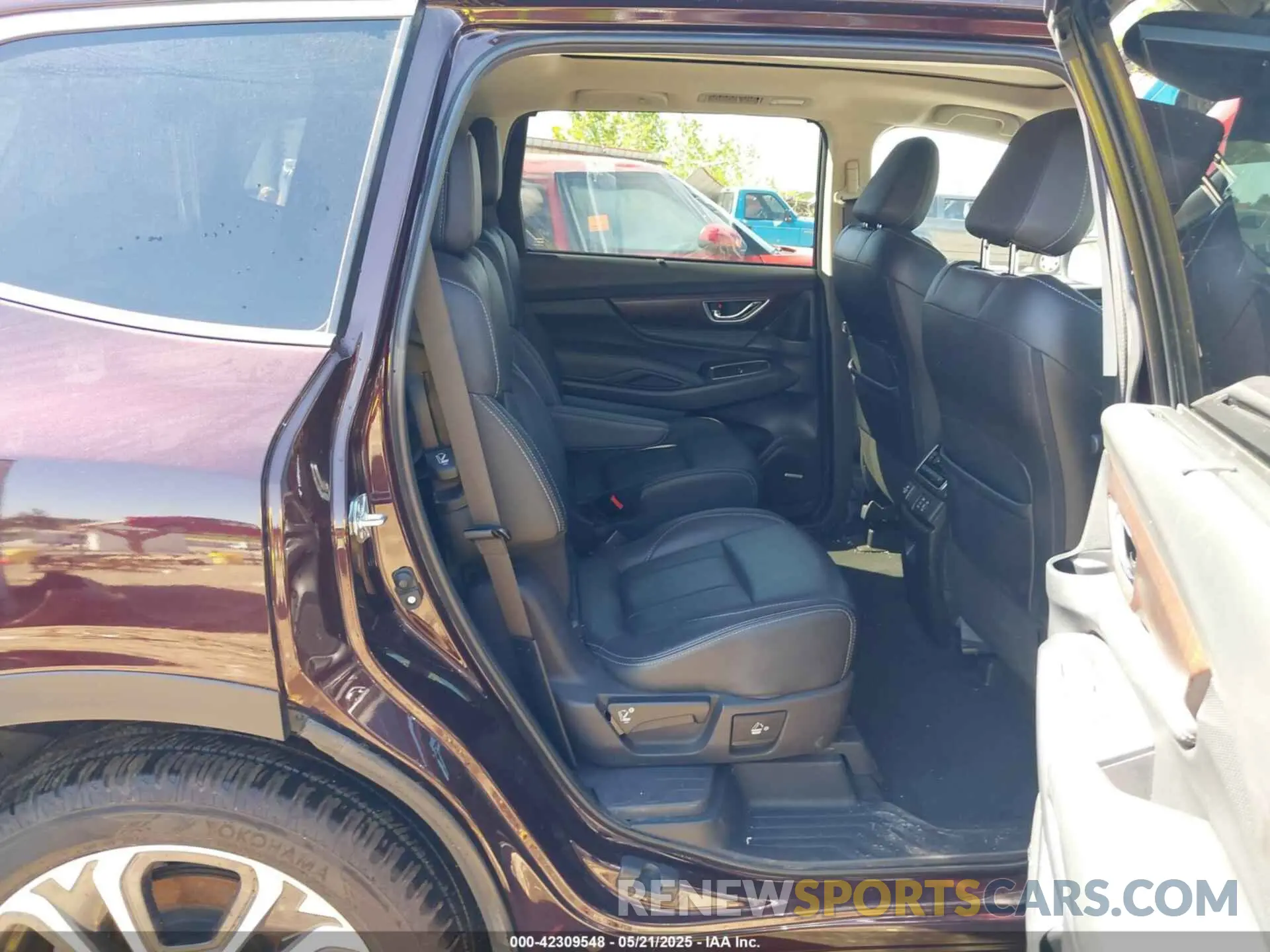 8 Photograph of a damaged car 4S4WMAWD6P3419070 SUBARU ASCENT 2023