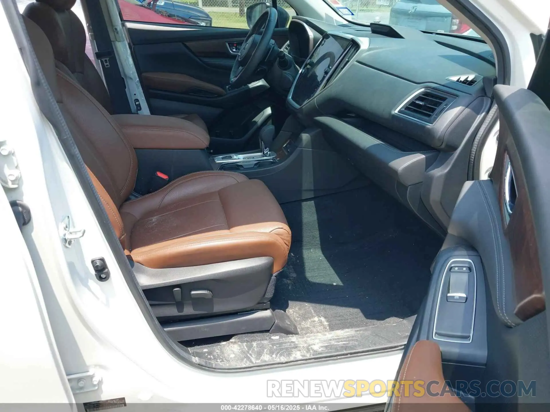 5 Photograph of a damaged car 4S4WMAWD9R3446282 SUBARU ASCENT 2024