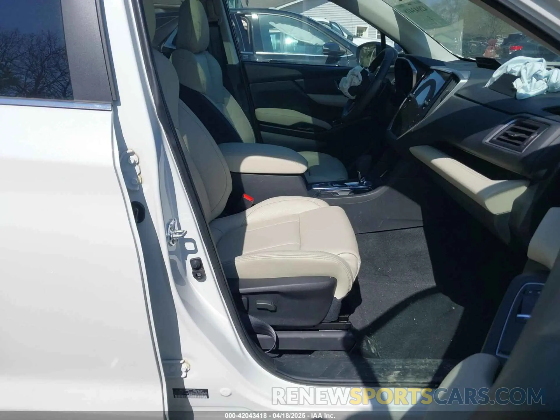 5 Photograph of a damaged car 4S4WMALD5S3404959 SUBARU ASCENT 2025