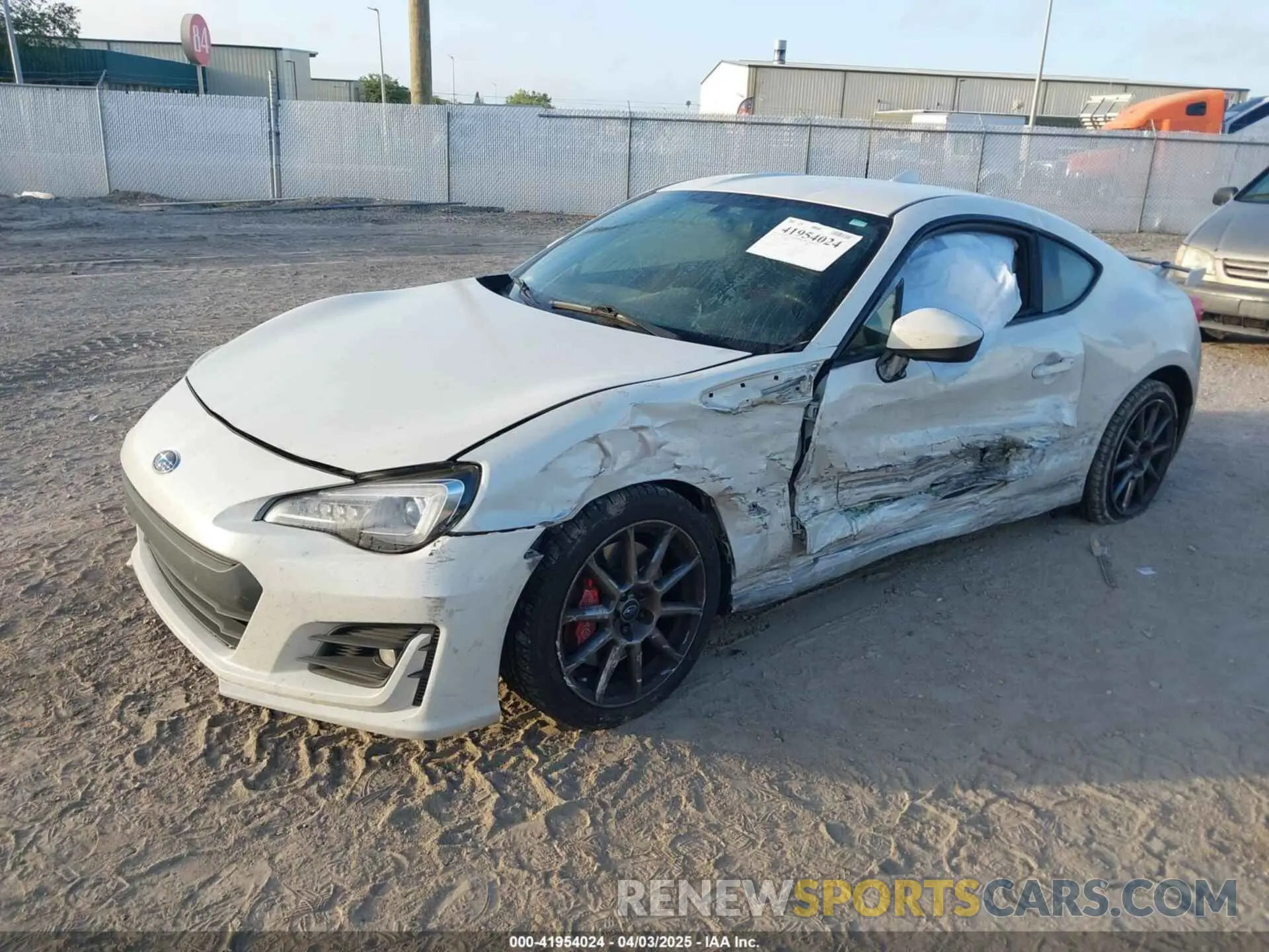 2 Фотография поврежденного автомобиля JF1ZCAC13L9701484 SUBARU BRZ 2020