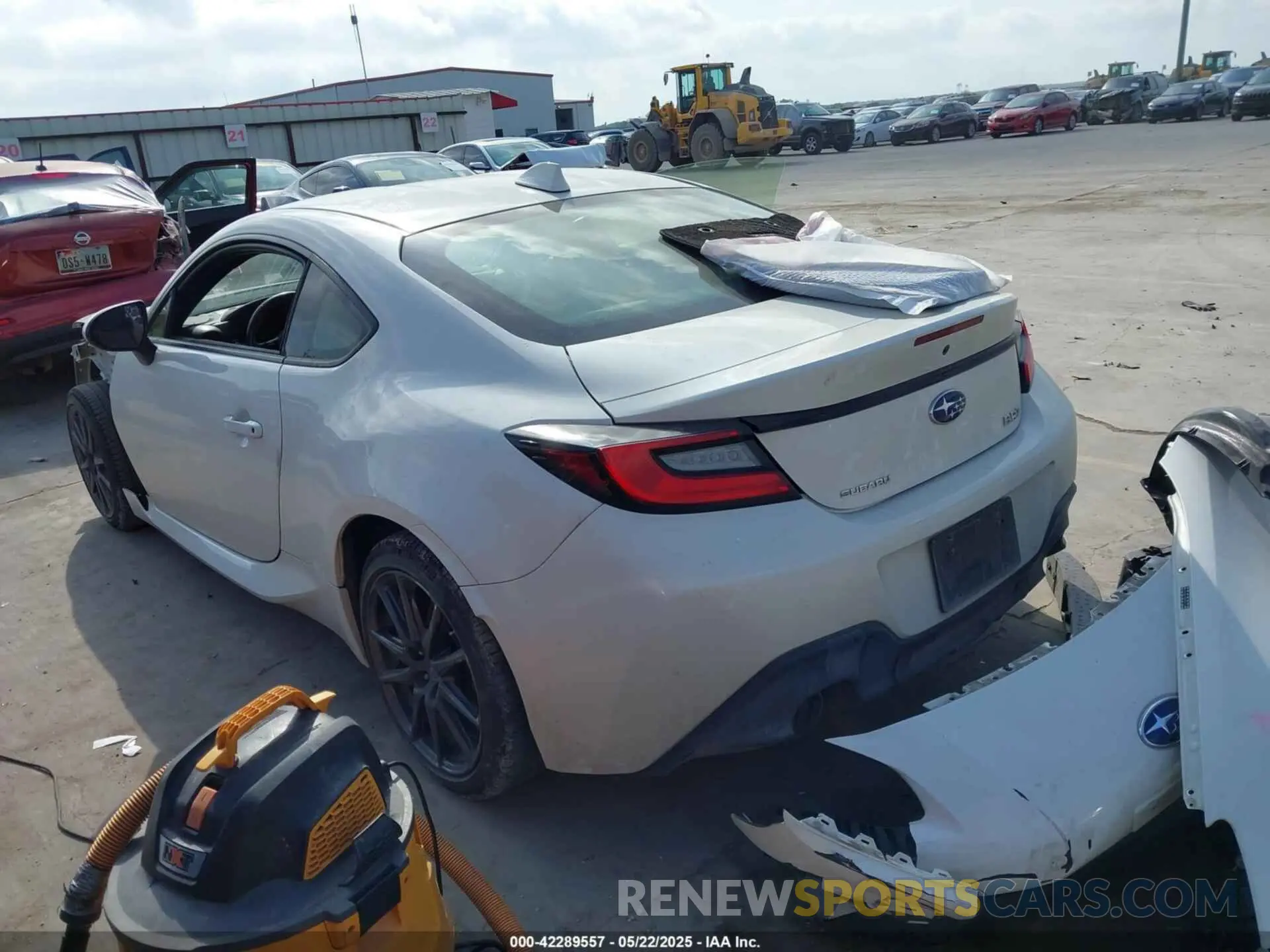3 Photograph of a damaged car JF1ZDBC10N8702233 SUBARU BRZ 2022