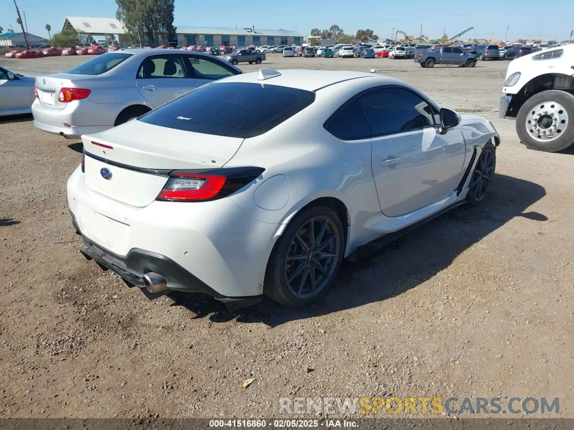 4 Фотография поврежденного автомобиля JF1ZDBF16N8700143 SUBARU BRZ 2022