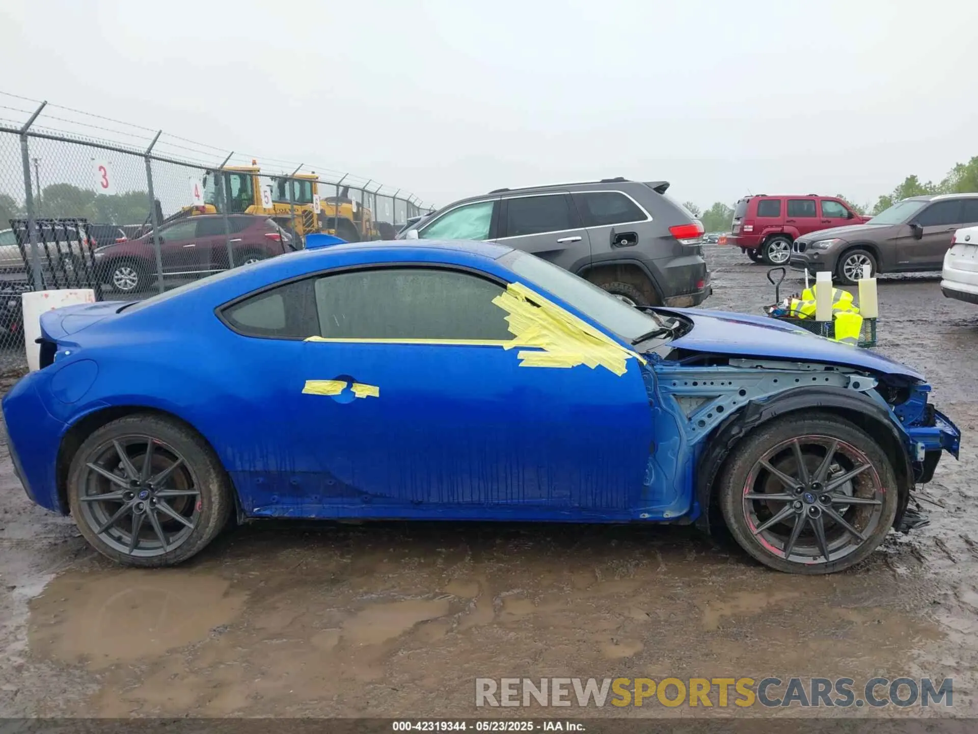 14 Фотография поврежденного автомобиля JF1ZDBF16N8702314 SUBARU BRZ 2022