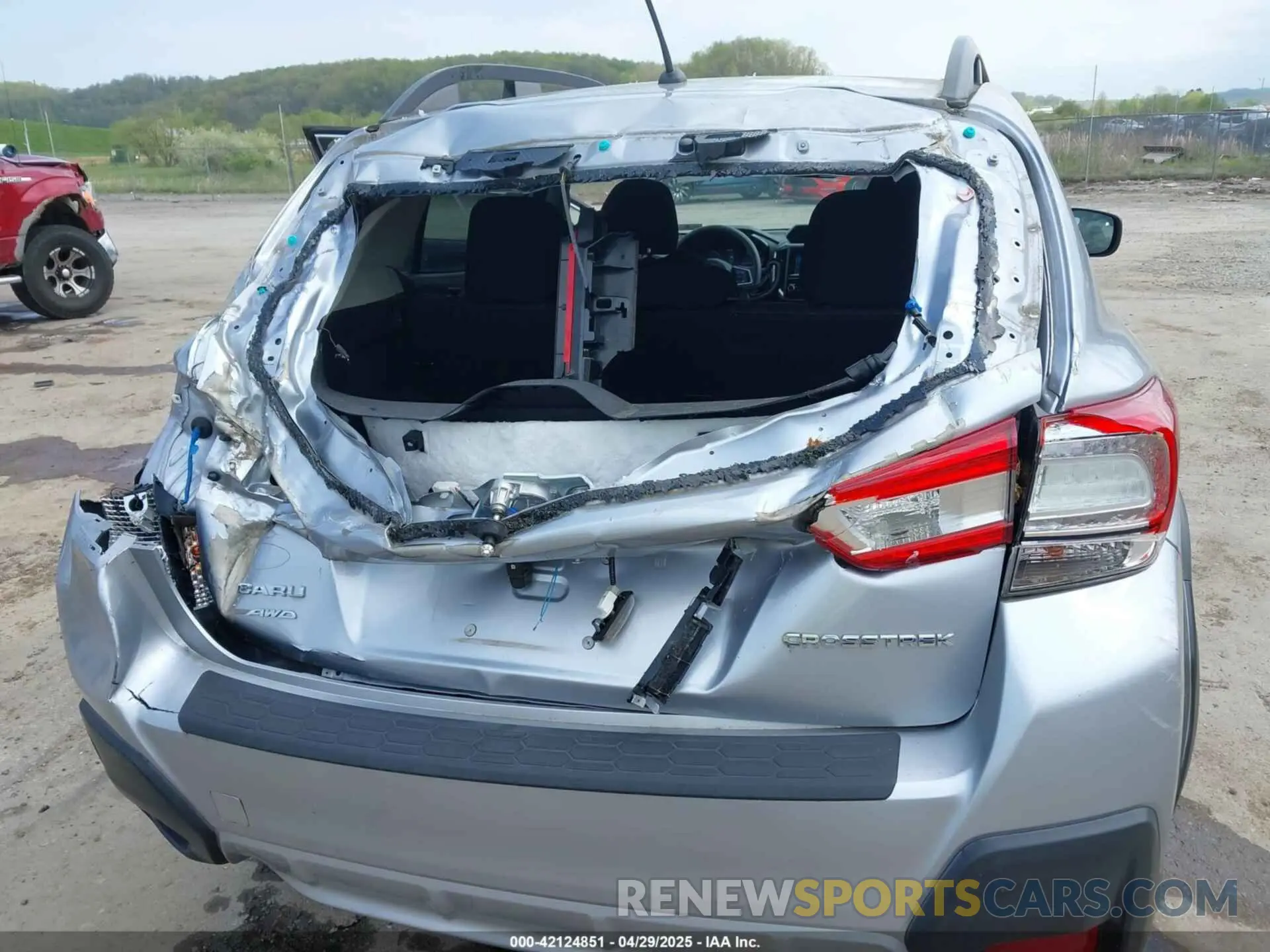 17 Photograph of a damaged car JF2GTABC3K8220161 SUBARU CROSSTREK 2019