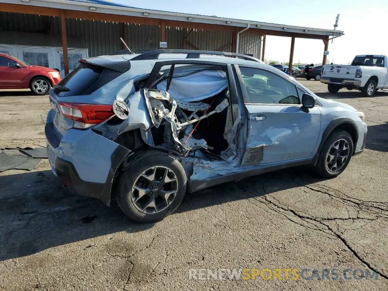 3 Фотография поврежденного автомобиля JF2GTABC9K8353037 SUBARU CROSSTREK 2019