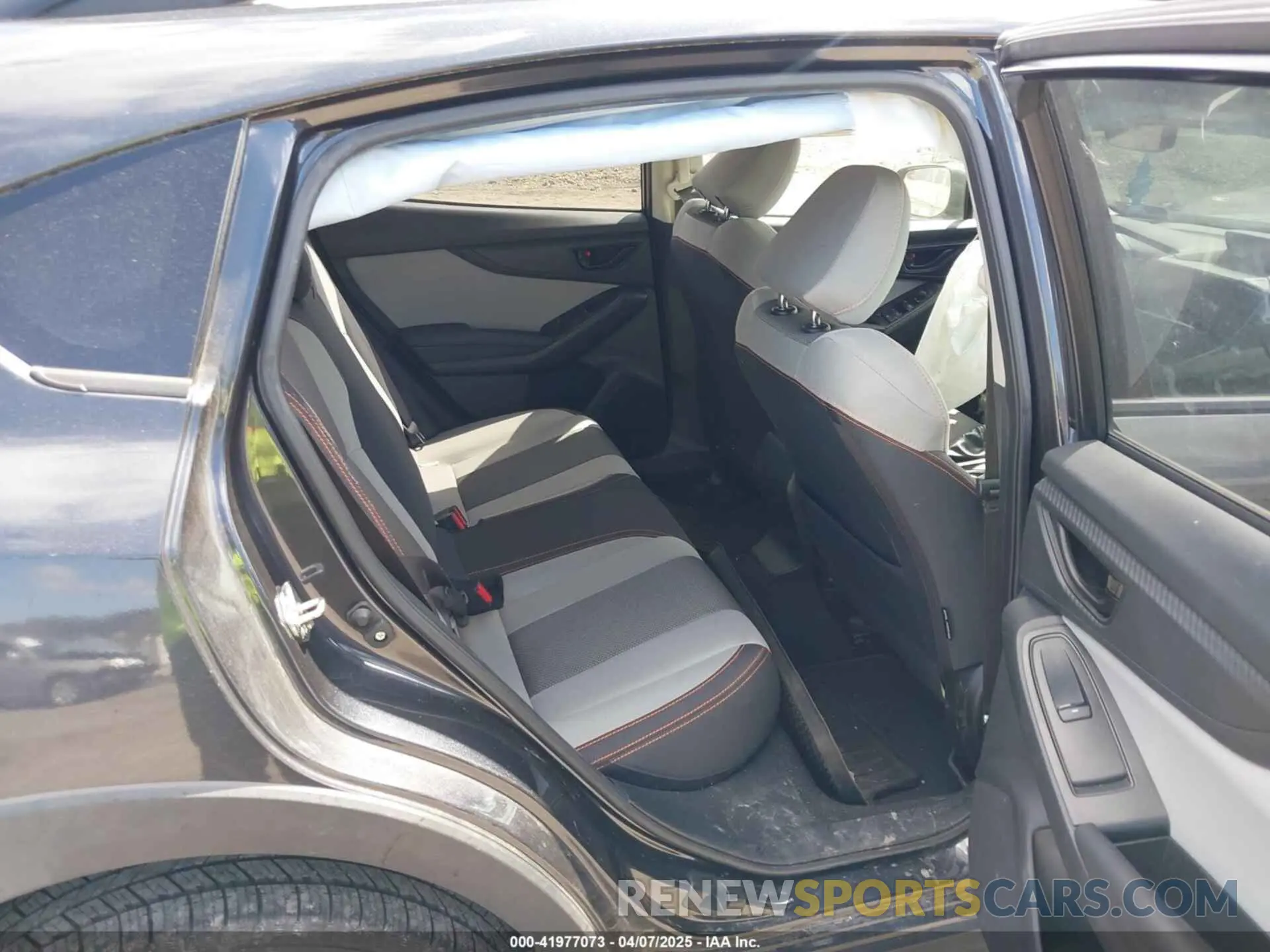 8 Фотография поврежденного автомобиля JF2GTACC0K8389360 SUBARU CROSSTREK 2019