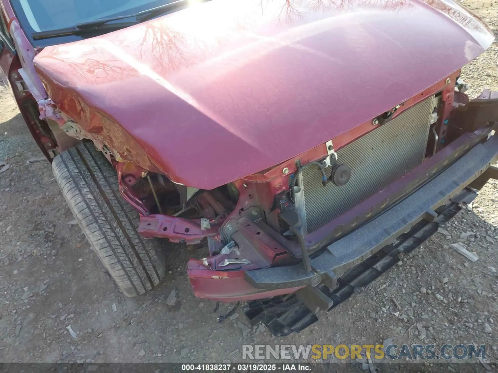 18 Photograph of a damaged car JF2GTACC5KH301533 SUBARU CROSSTREK 2019