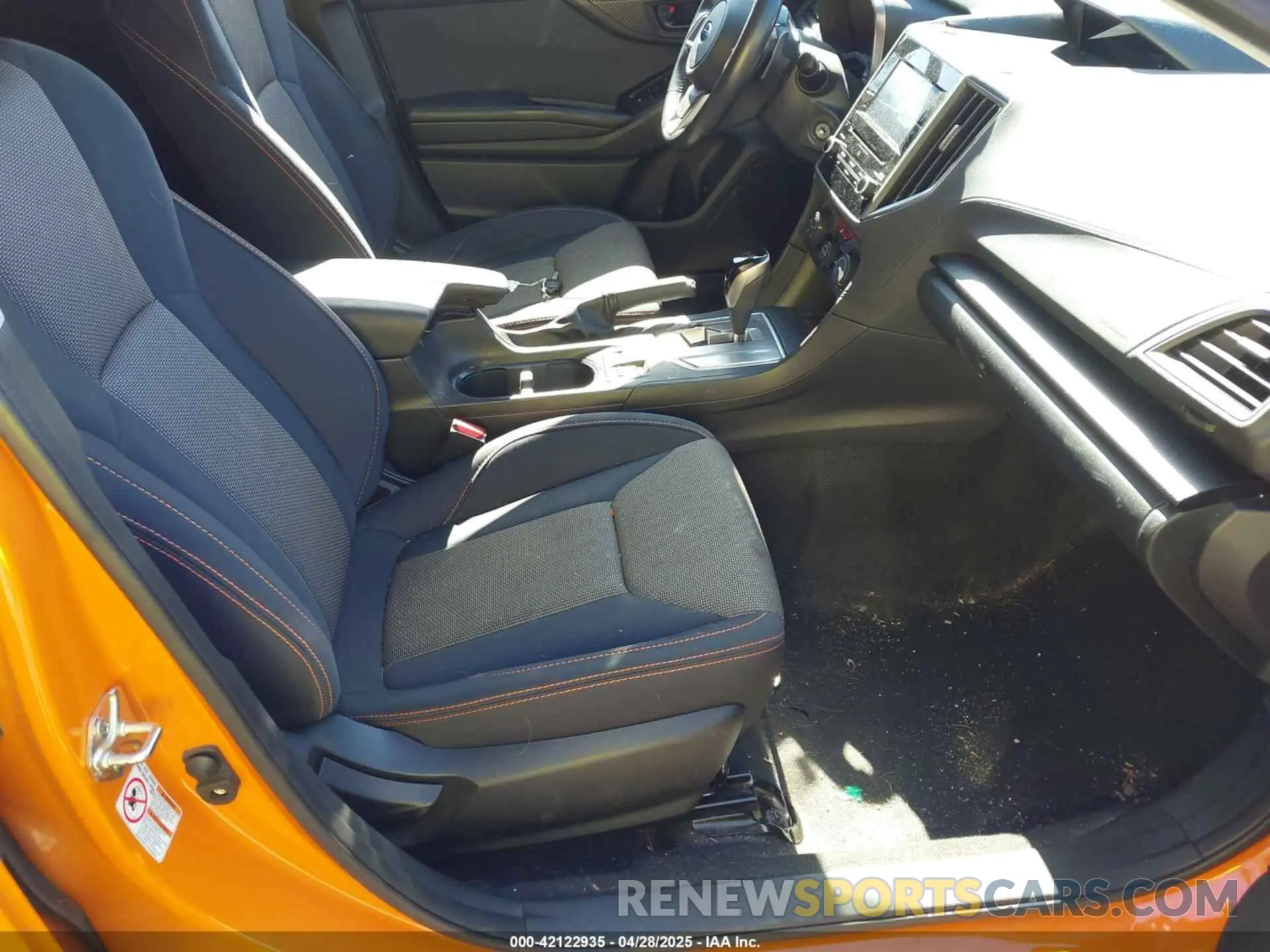 5 Photograph of a damaged car JF2GTACC8K8271234 SUBARU CROSSTREK 2019