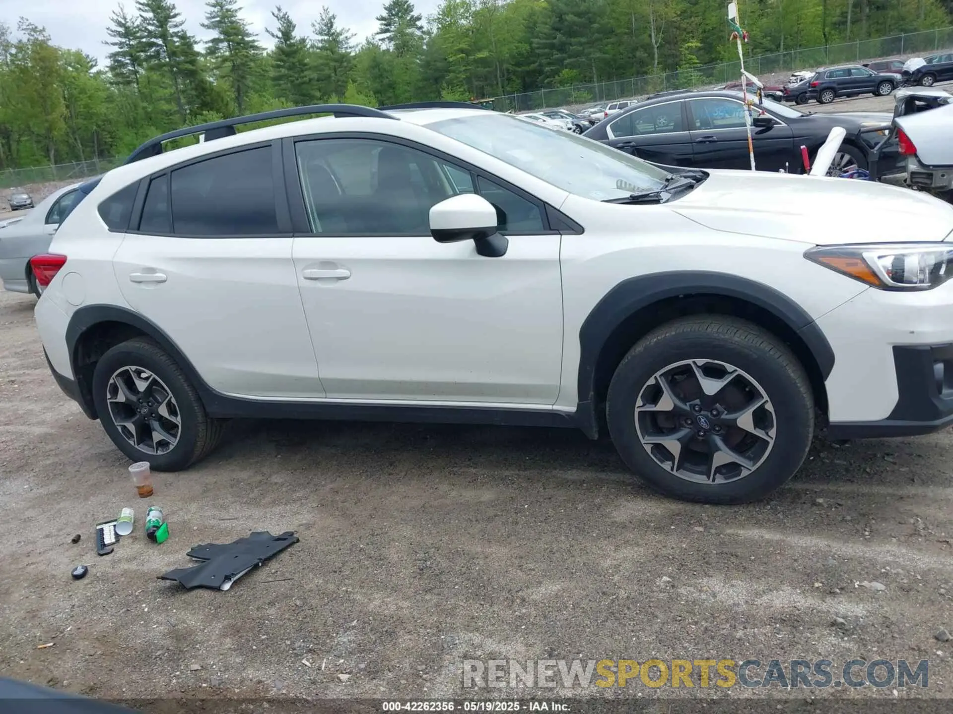 14 Photograph of a damaged car JF2GTADC8KH306868 SUBARU CROSSTREK 2019