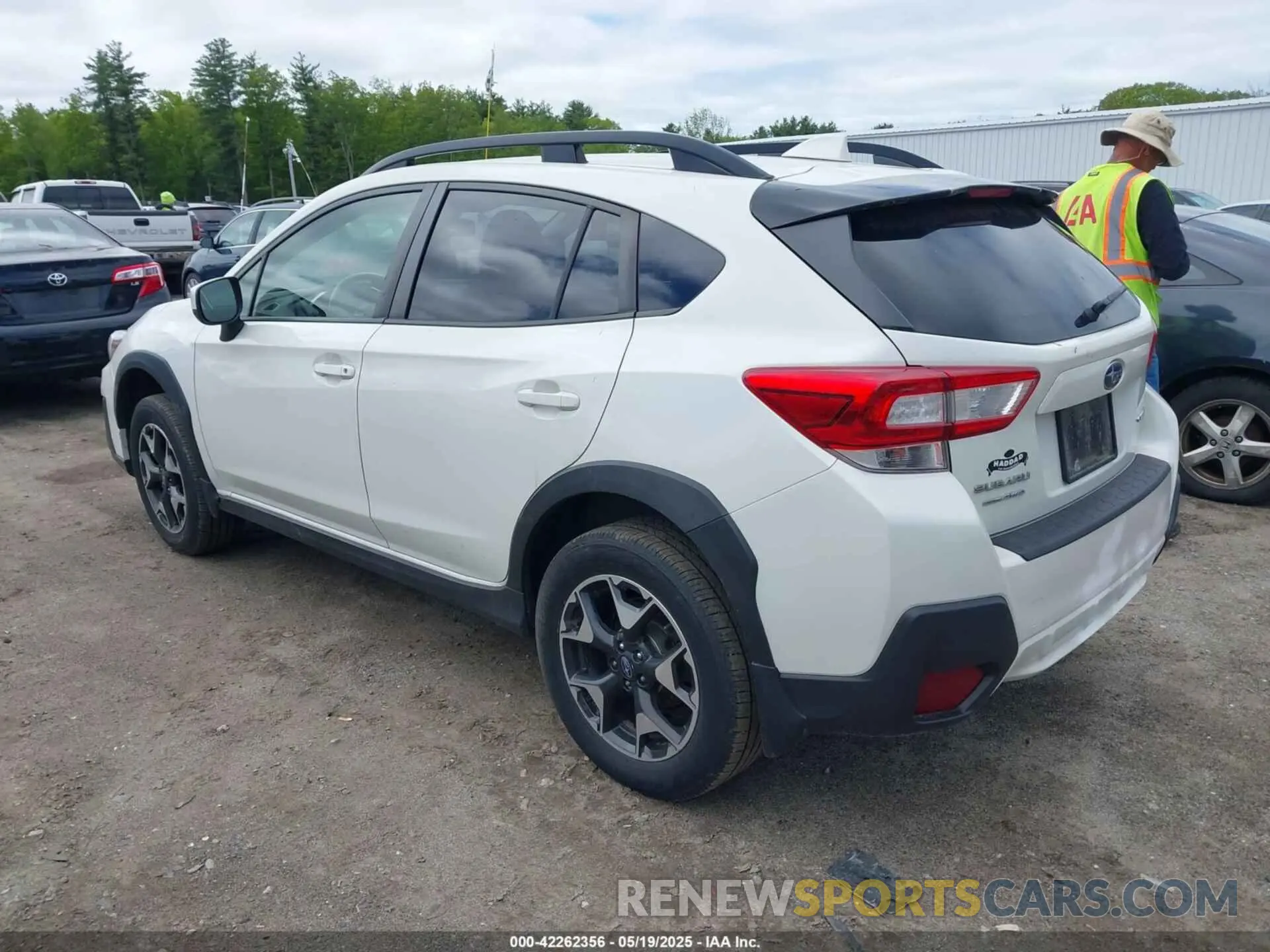 3 Photograph of a damaged car JF2GTADC8KH306868 SUBARU CROSSTREK 2019