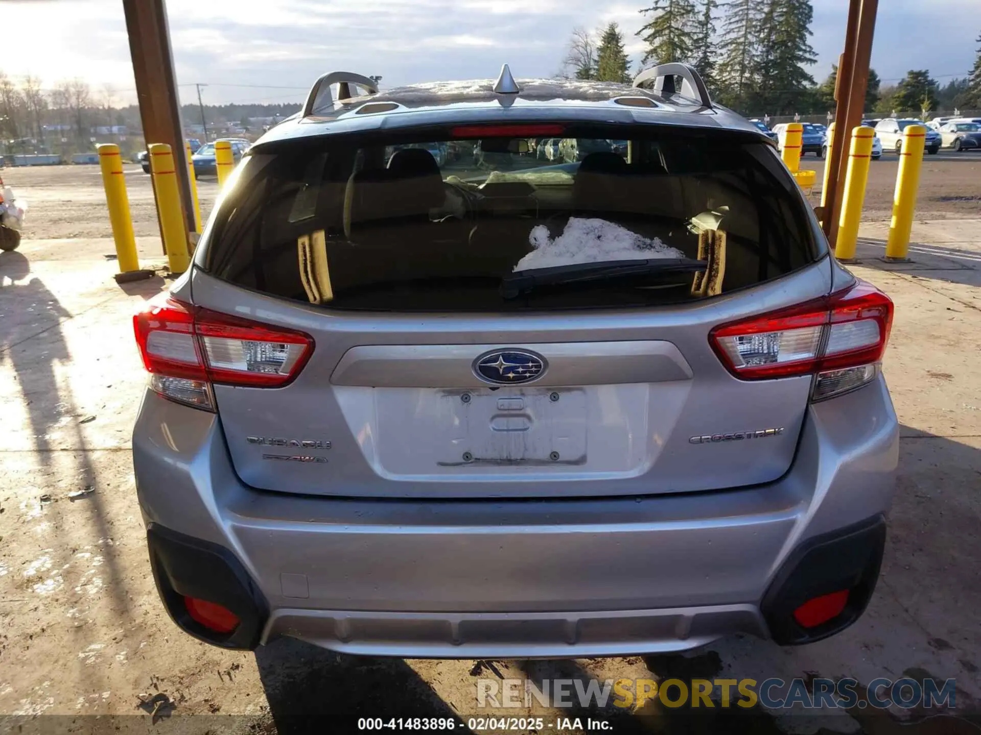 17 Фотография поврежденного автомобиля JF2GTADC9K8364066 SUBARU CROSSTREK 2019